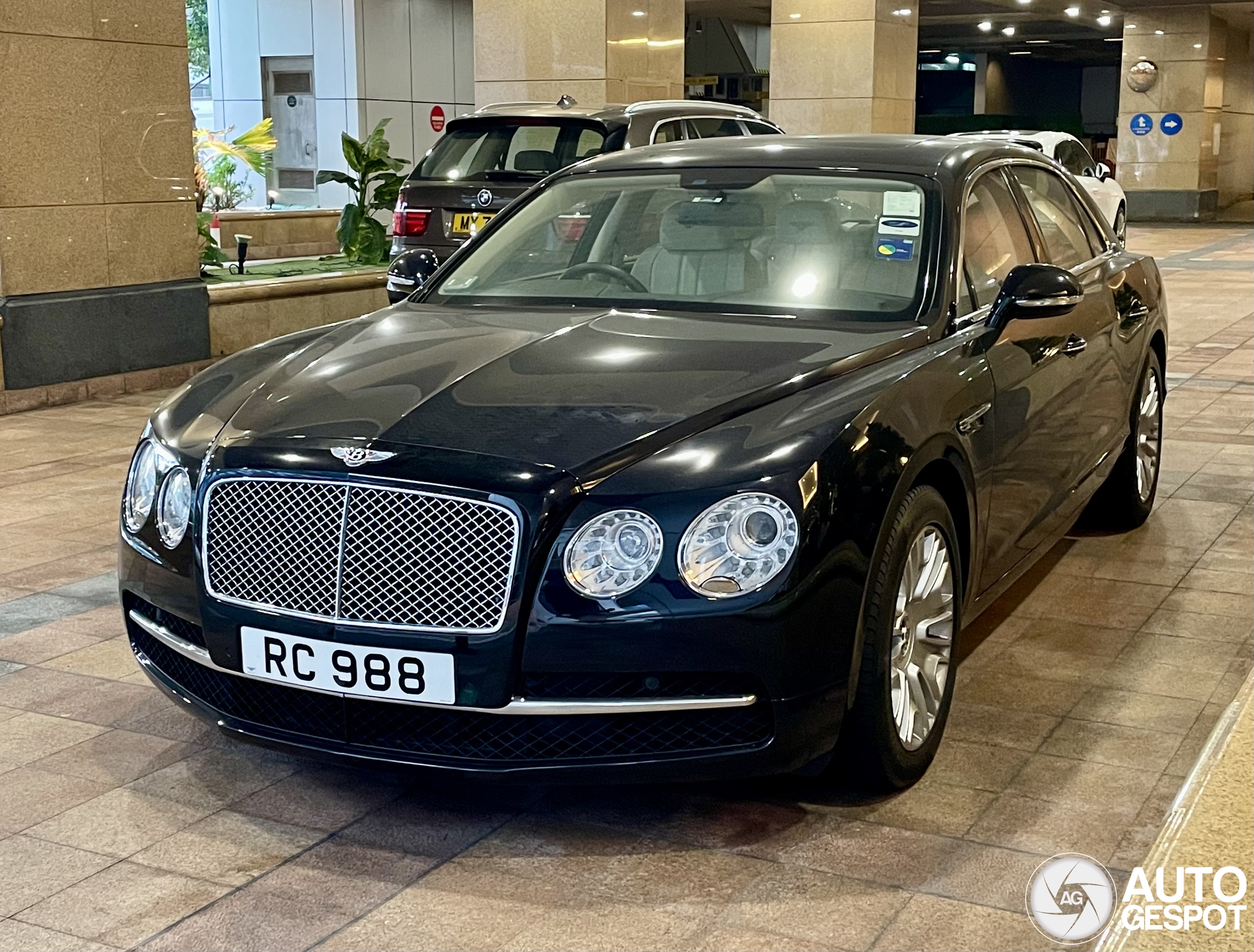 Bentley Flying Spur W12