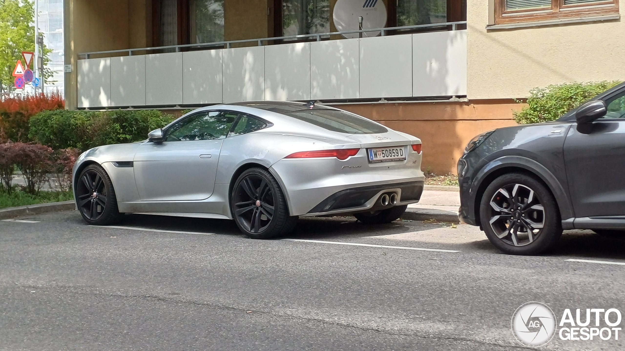 Jaguar F-TYPE S Coupé