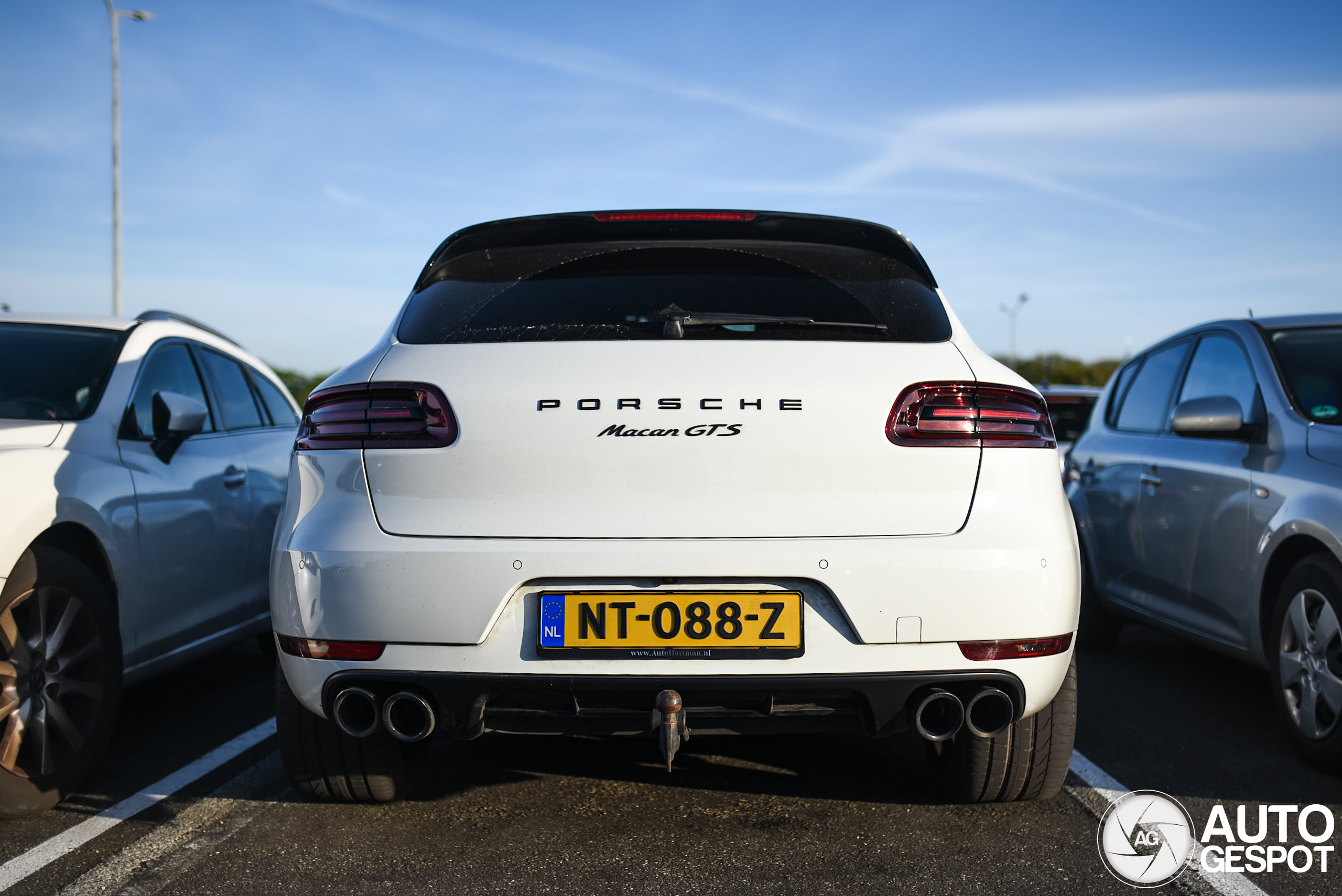 Porsche 95B Macan GTS