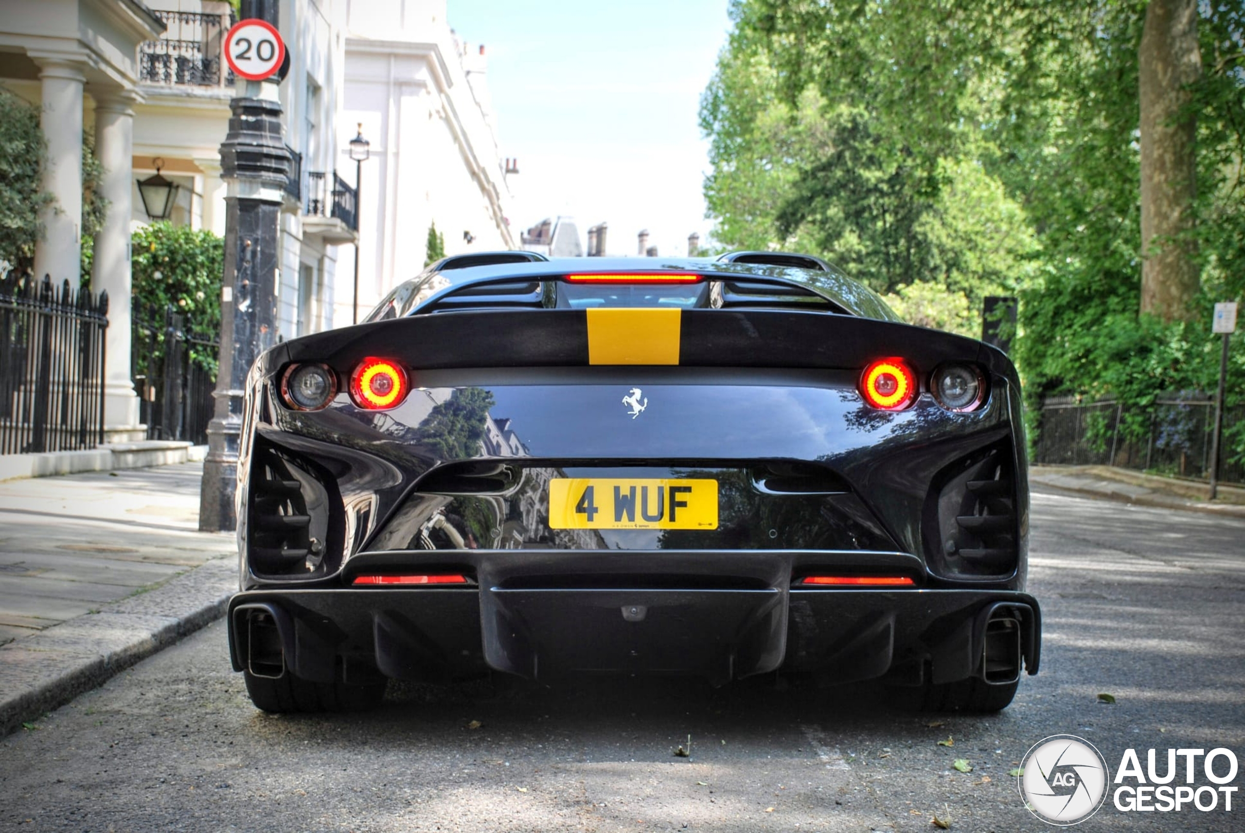 Ferrari 812 Competizione A