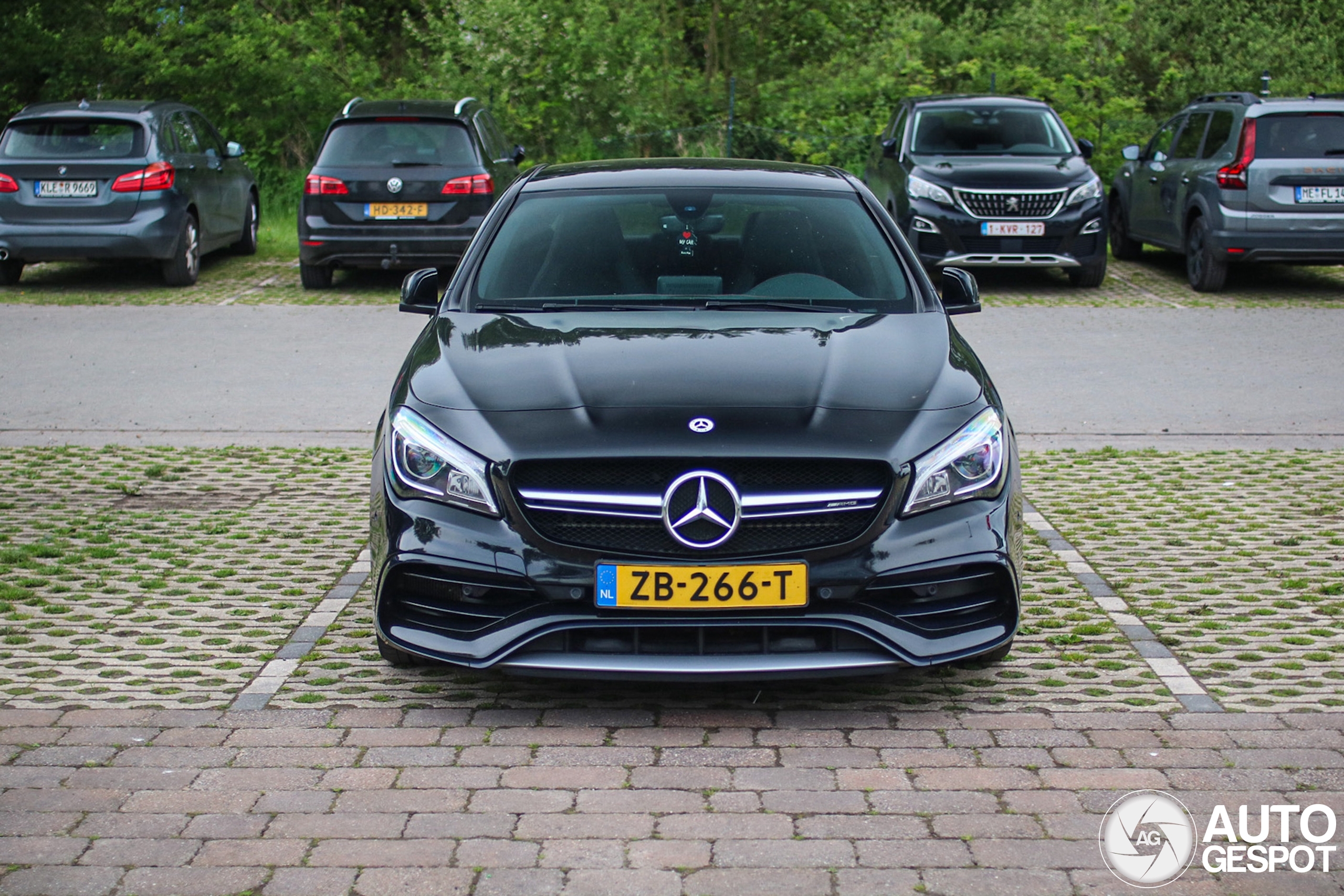 Mercedes-Benz CLA 45 AMG C117