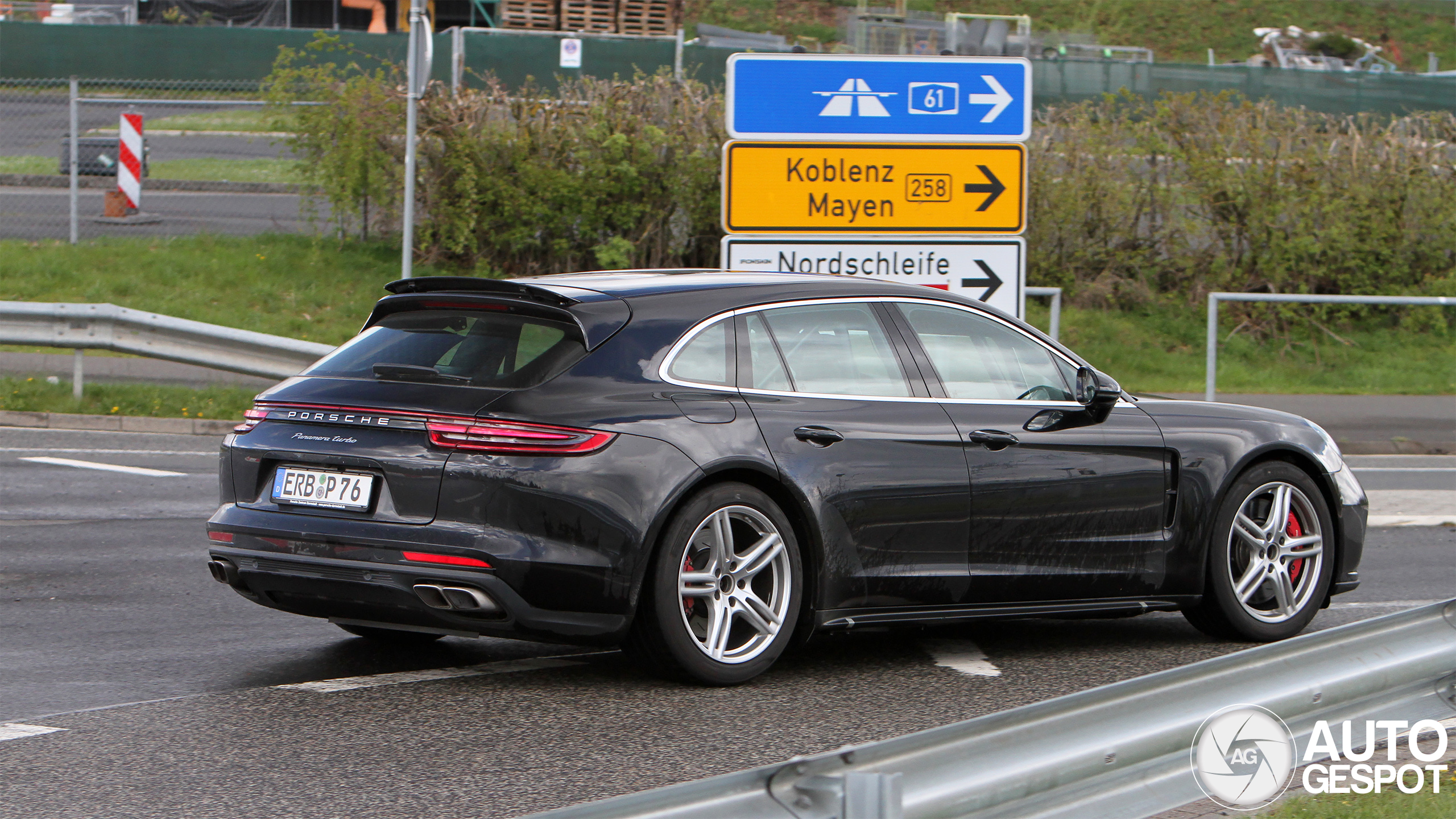 Porsche 971 Panamera Turbo Sport Turismo