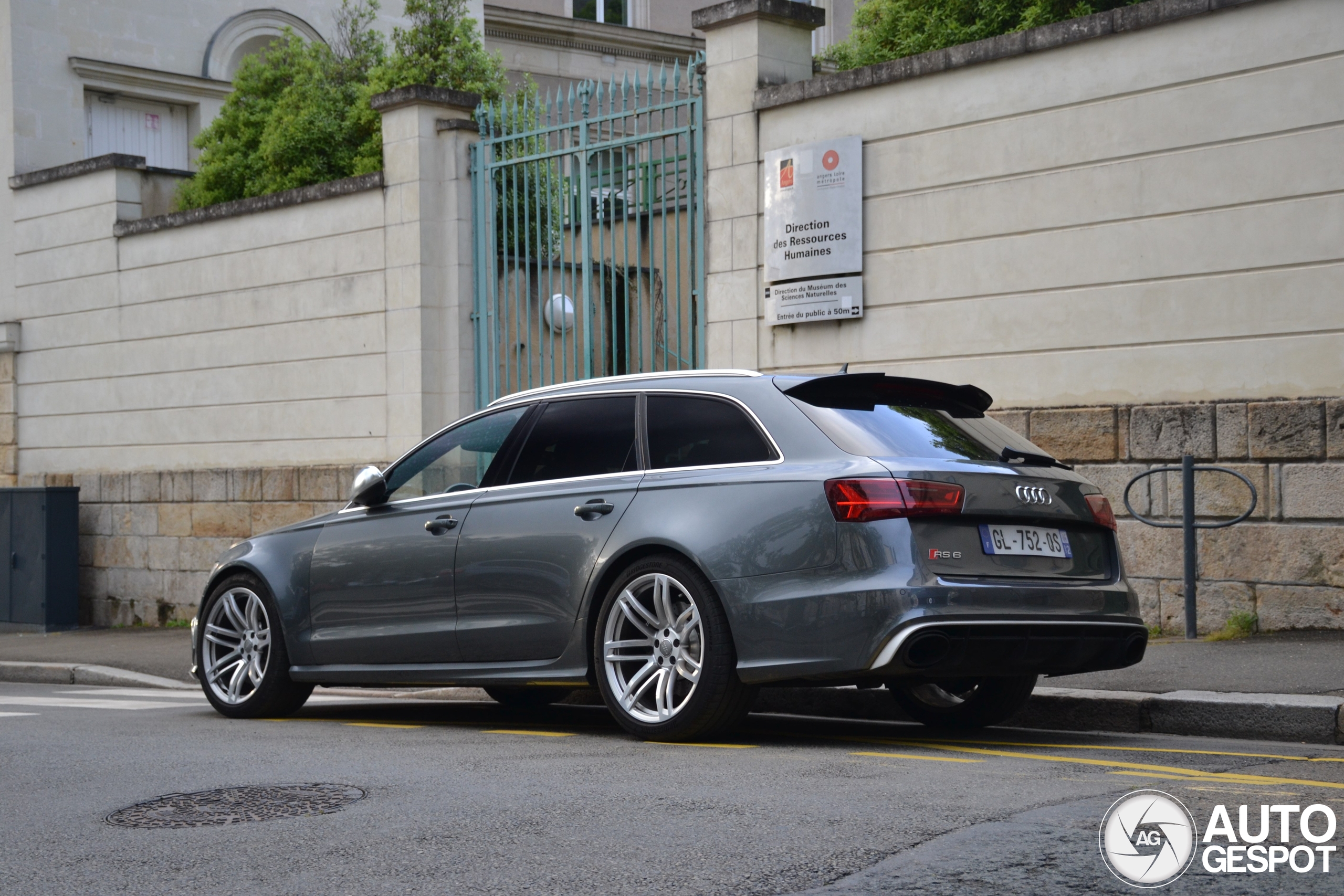 Audi RS6 Avant C7 2015