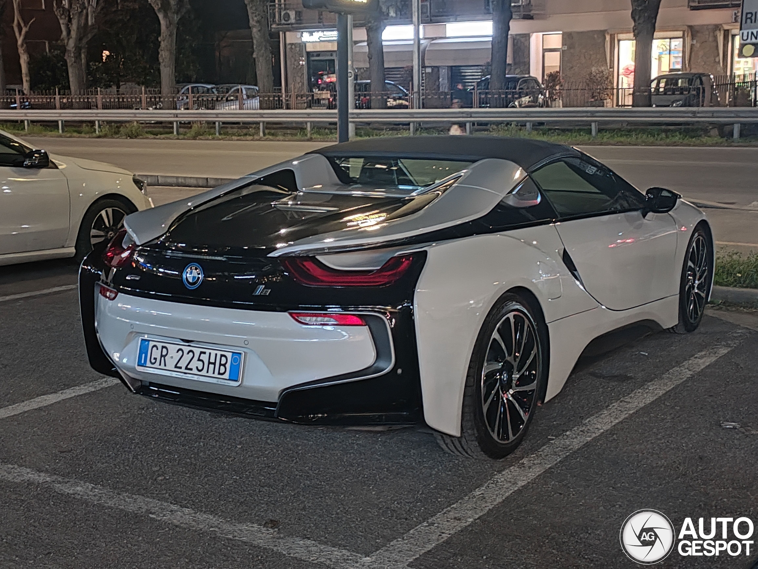 BMW i8 Roadster