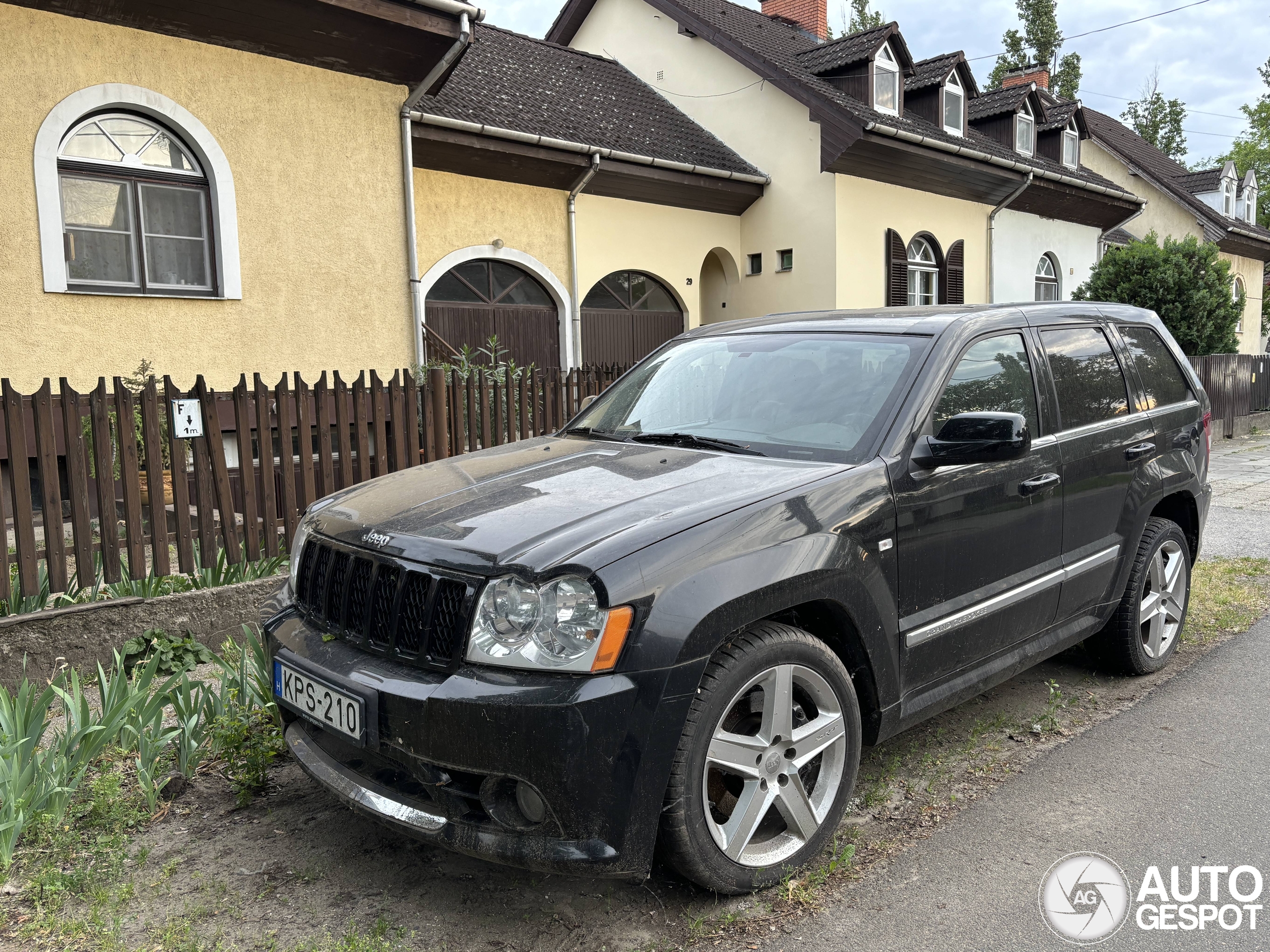 Jeep Grand Cherokee SRT-8 2005