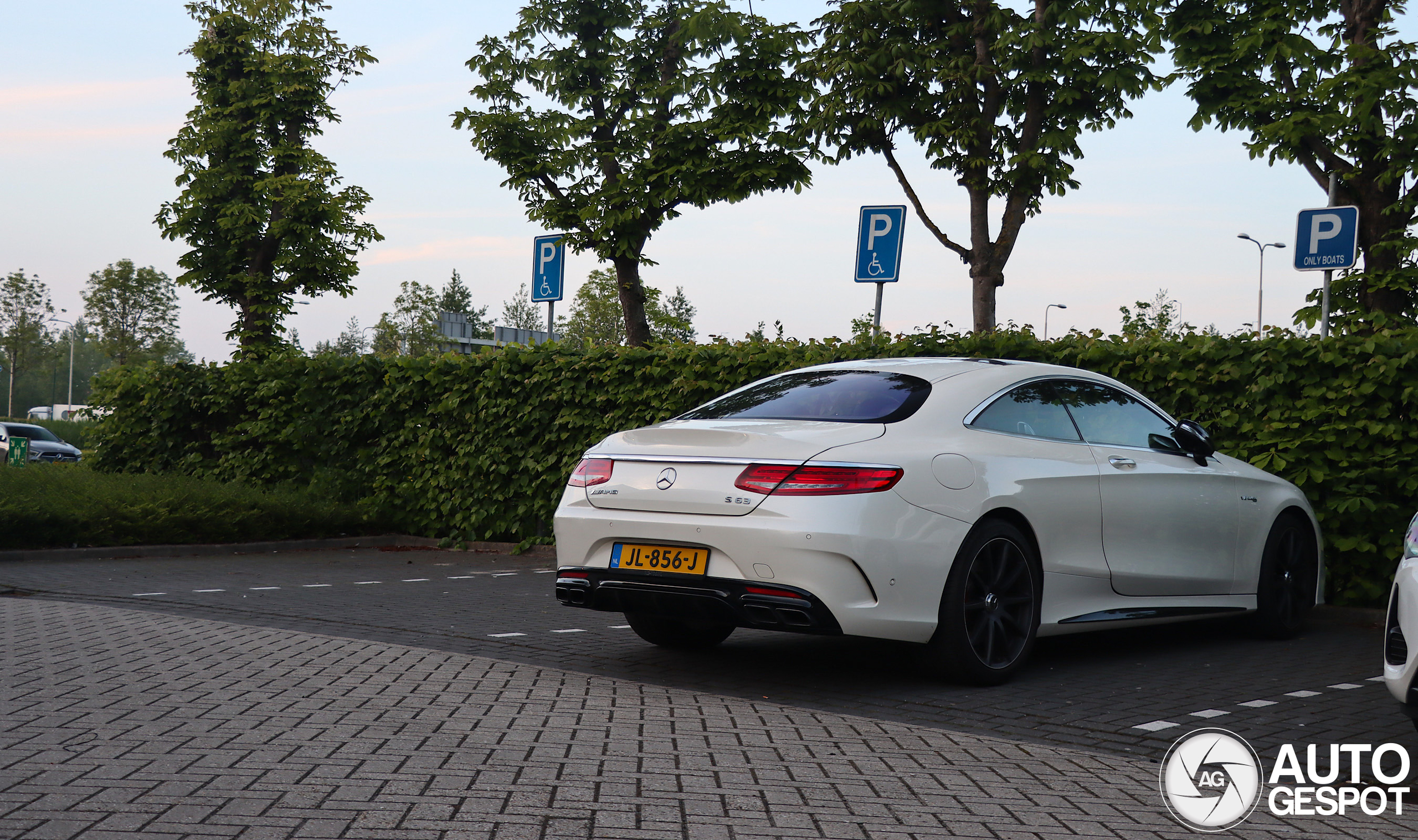 Mercedes-Benz S 63 AMG Coupé C217