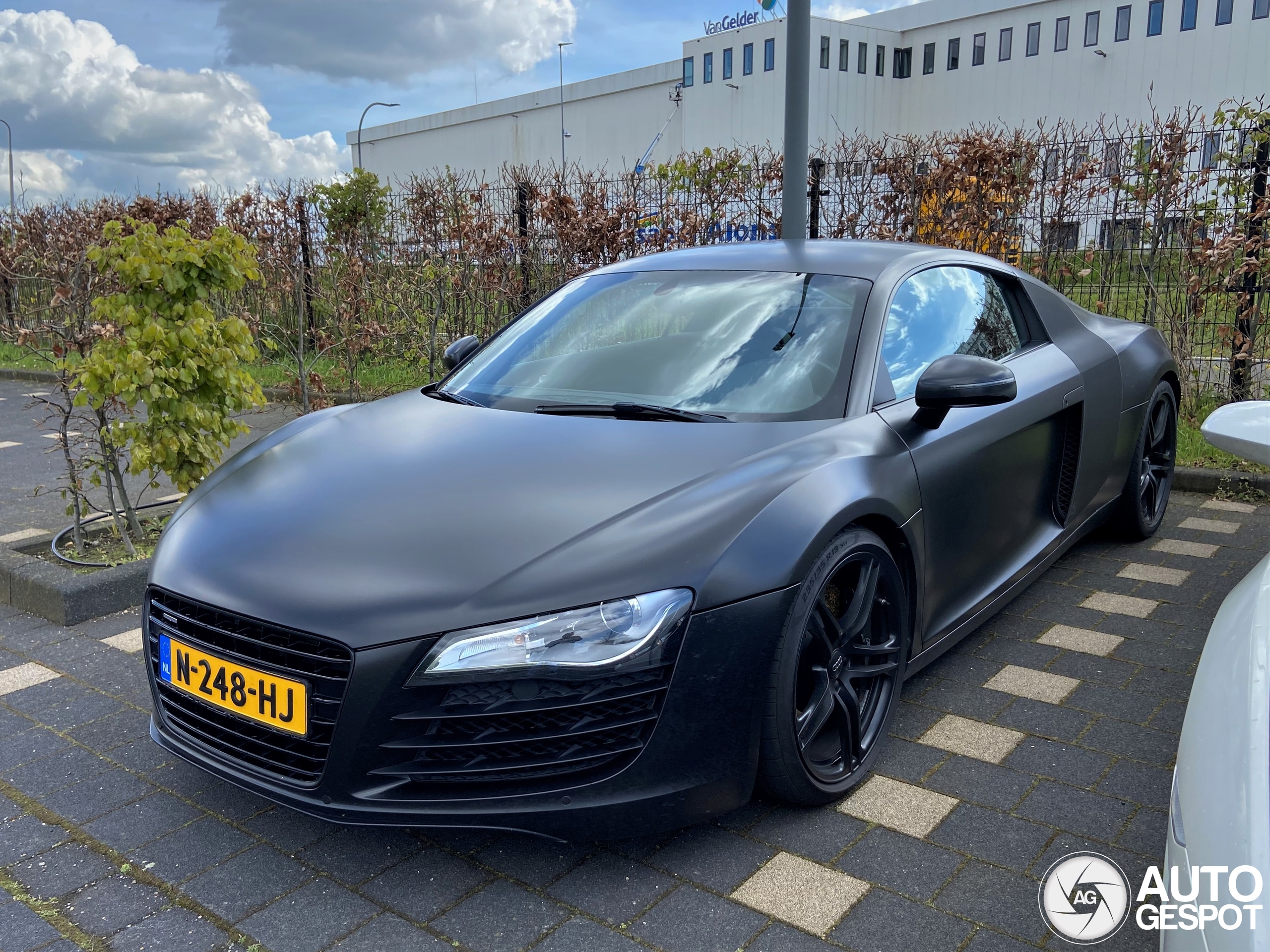 Audi R8