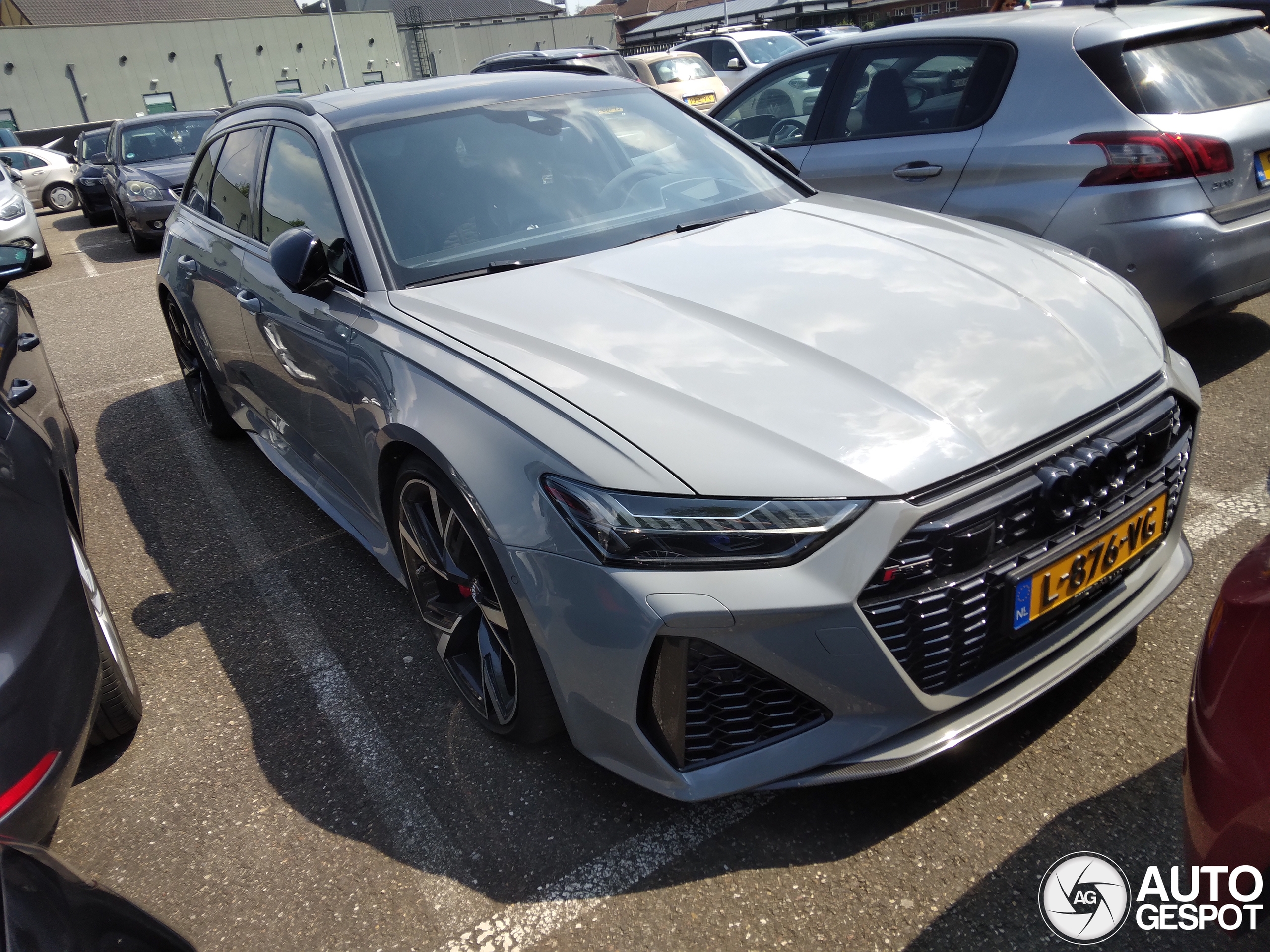 Audi RS6 Avant C8