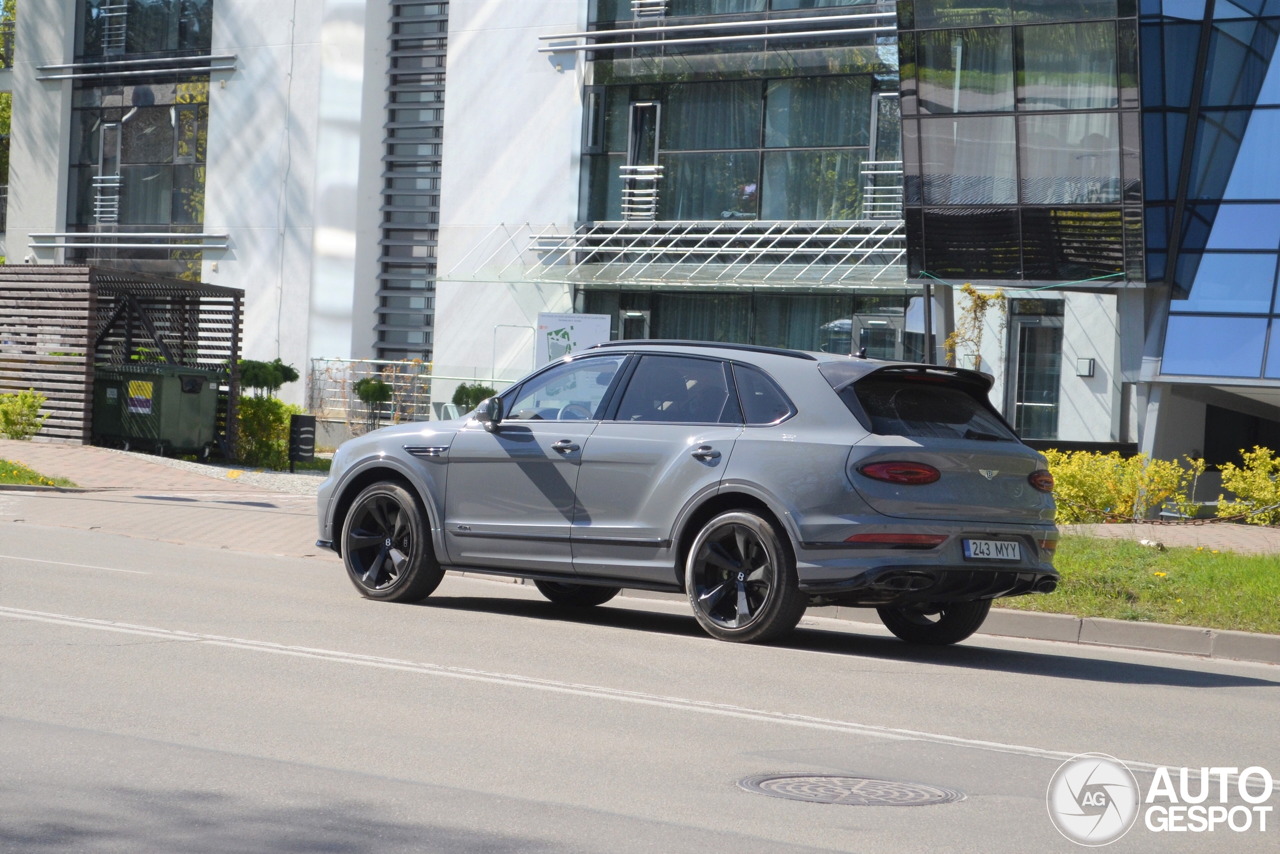 Bentley Bentayga Azure EWB