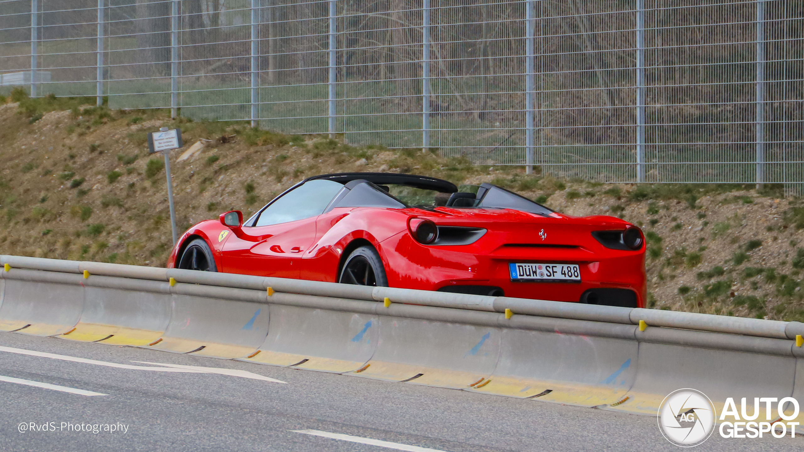 Ferrari 488 Spider