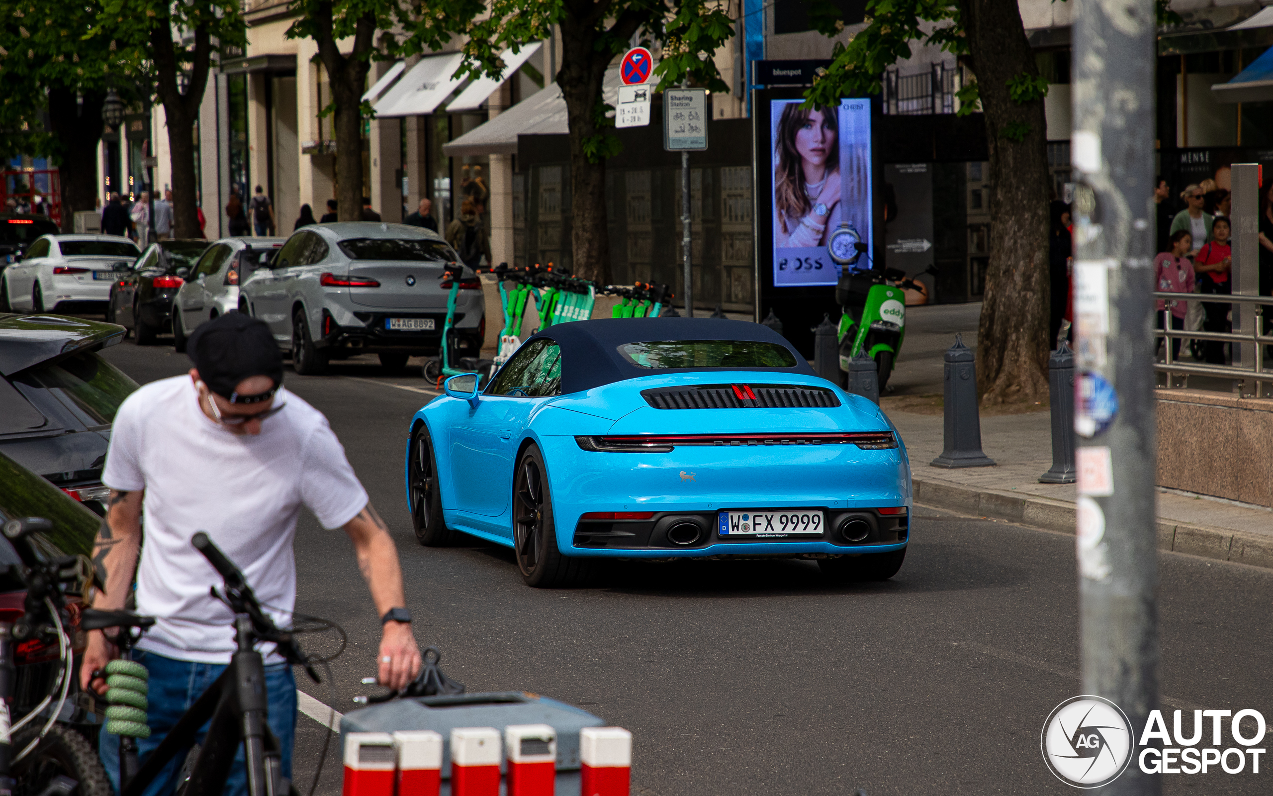 Porsche 992 Carrera 4S Cabriolet