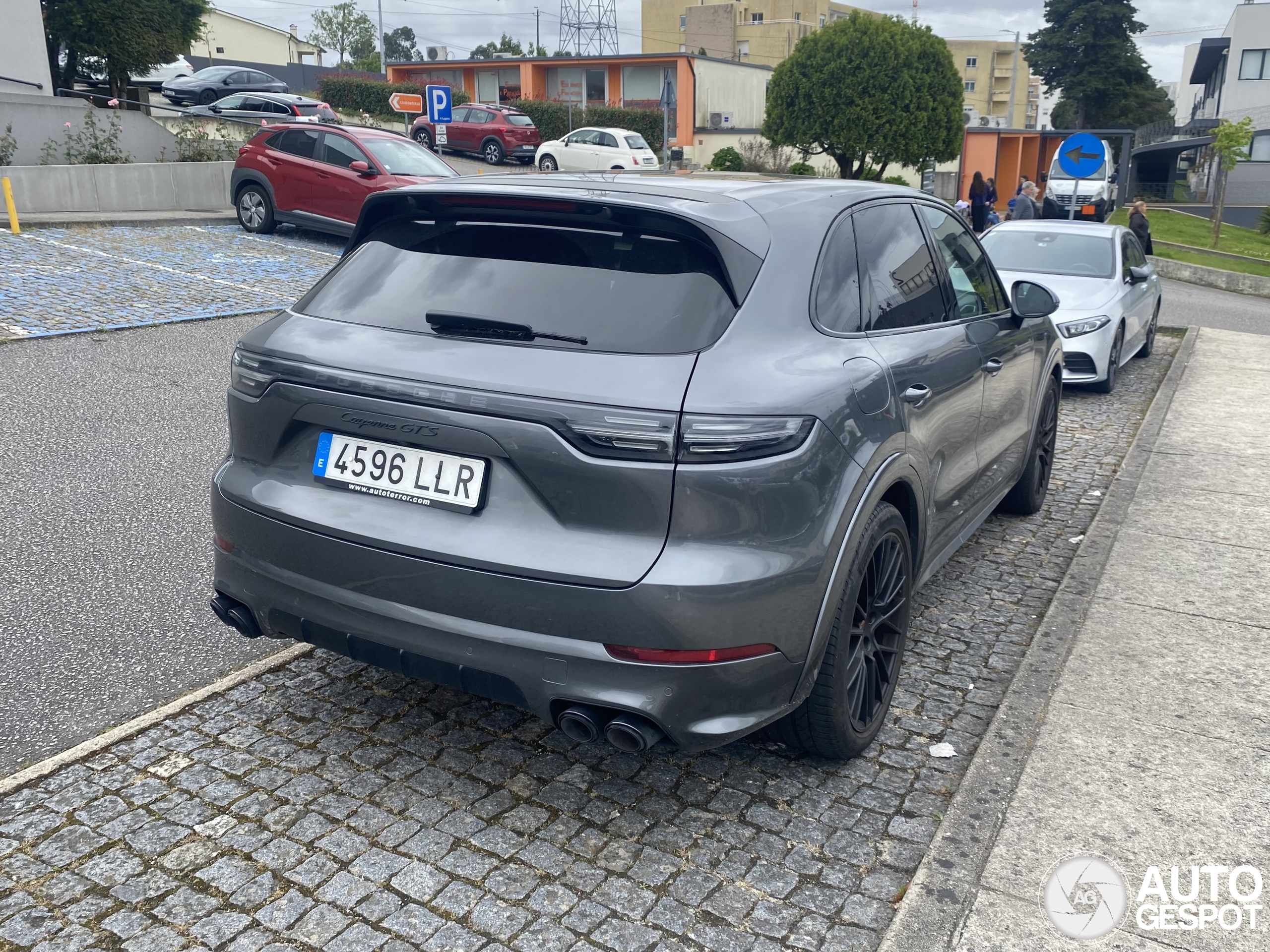 Porsche 9YA Cayenne GTS