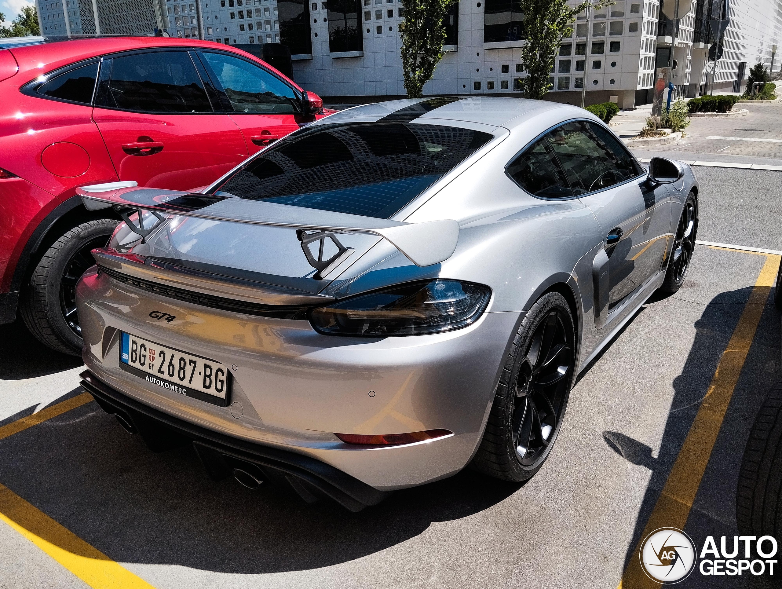 Porsche 718 Cayman GT4