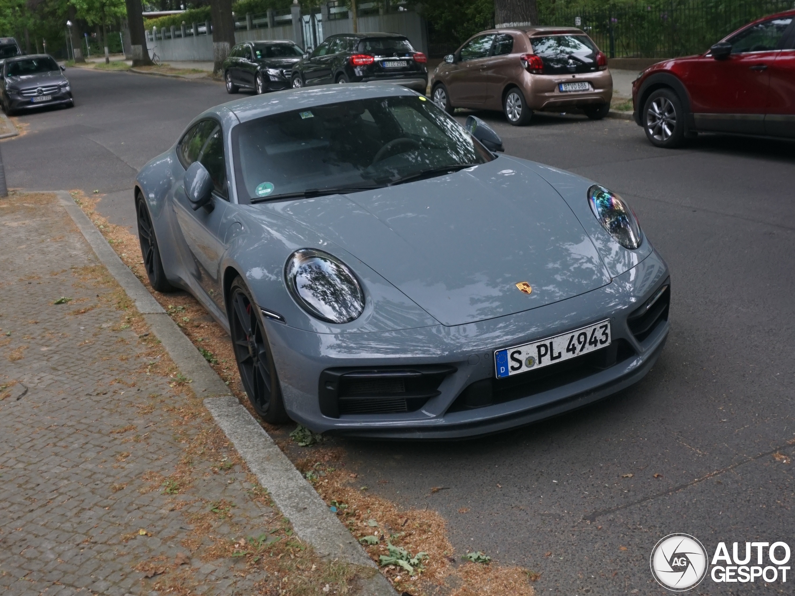 Porsche 992 Carrera GTS