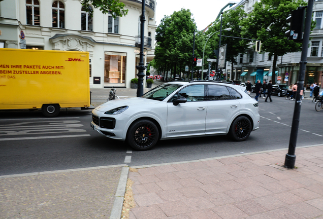 Porsche 9YA Cayenne GTS