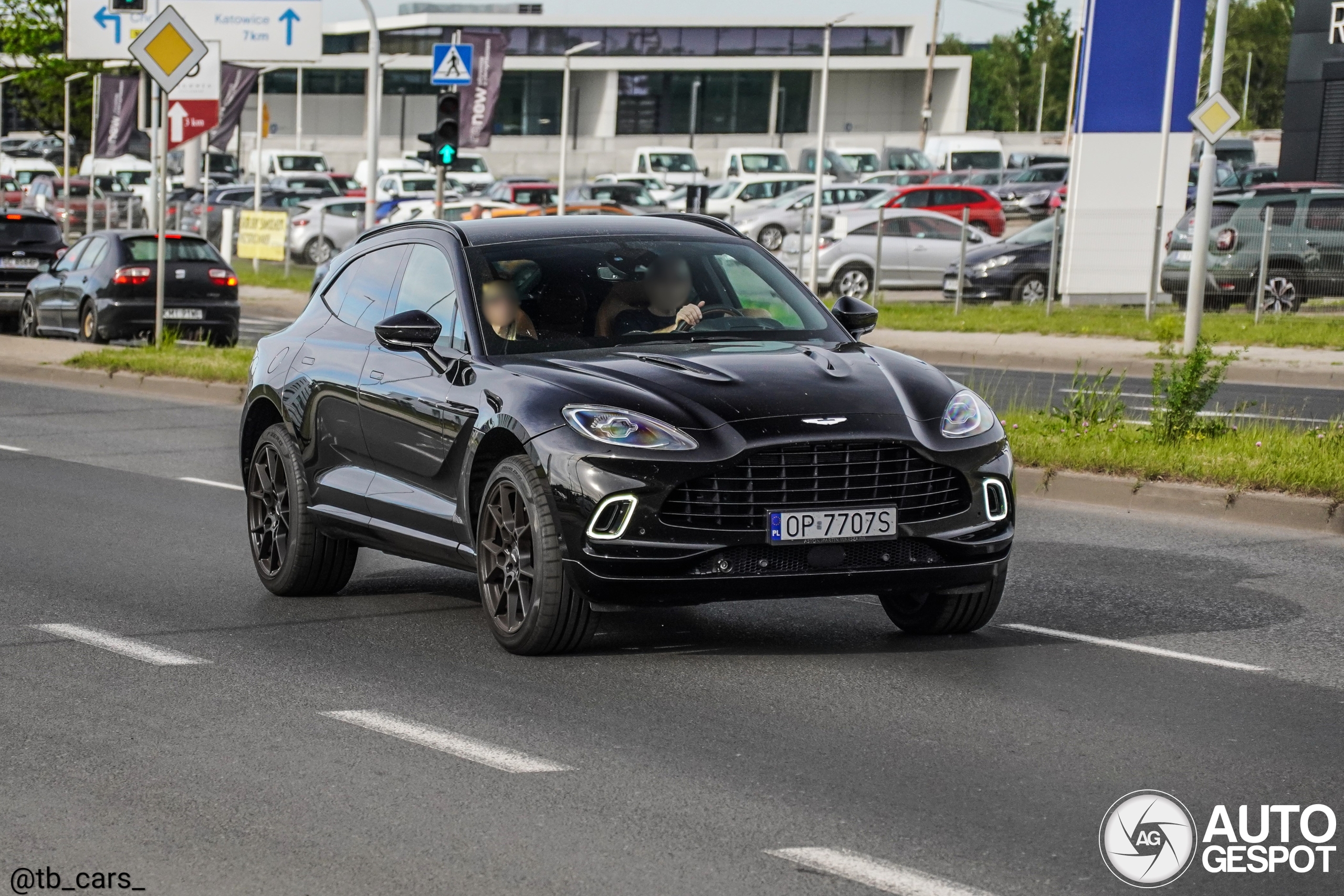 Aston Martin DBX