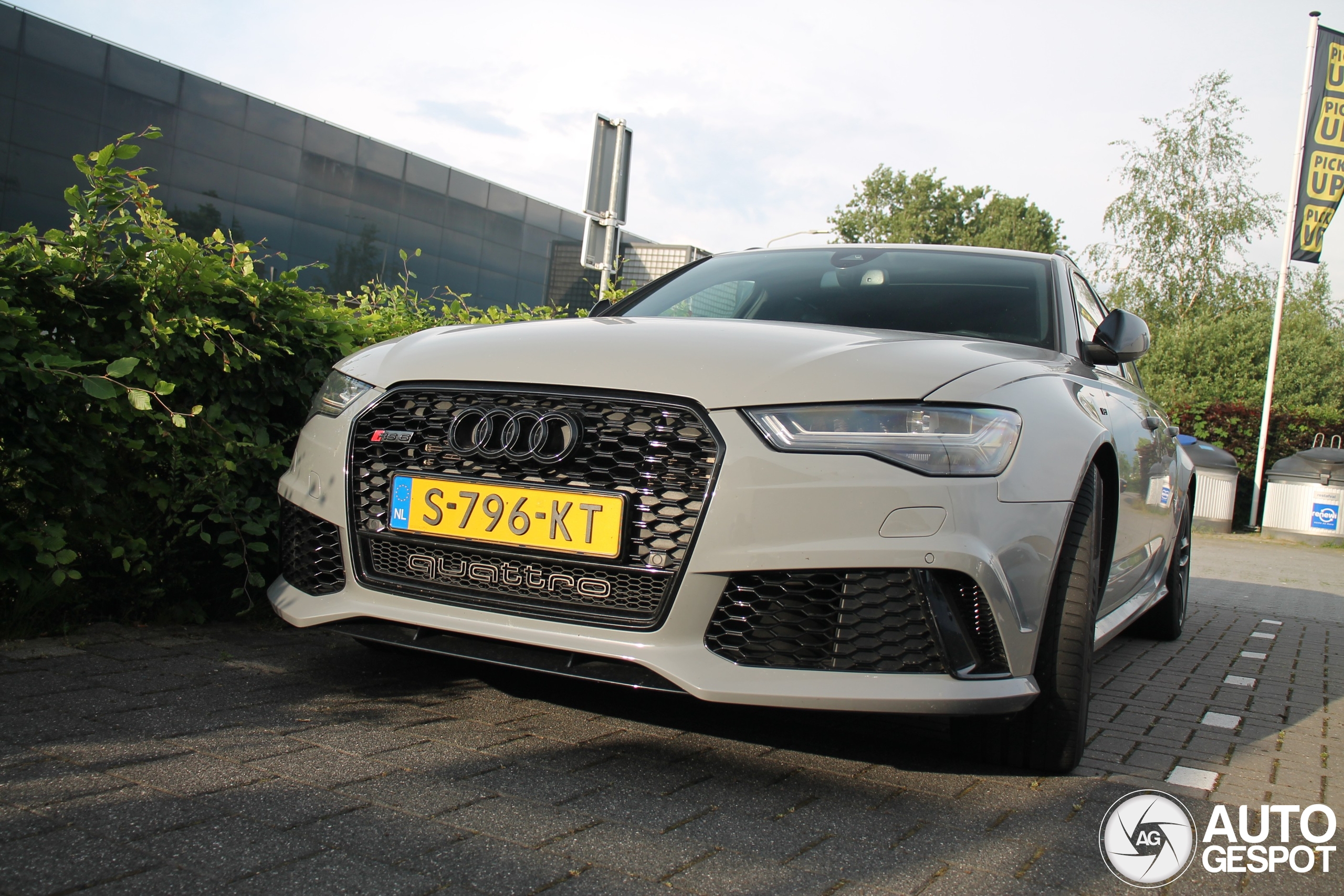 Audi RS6 Avant C7 2015