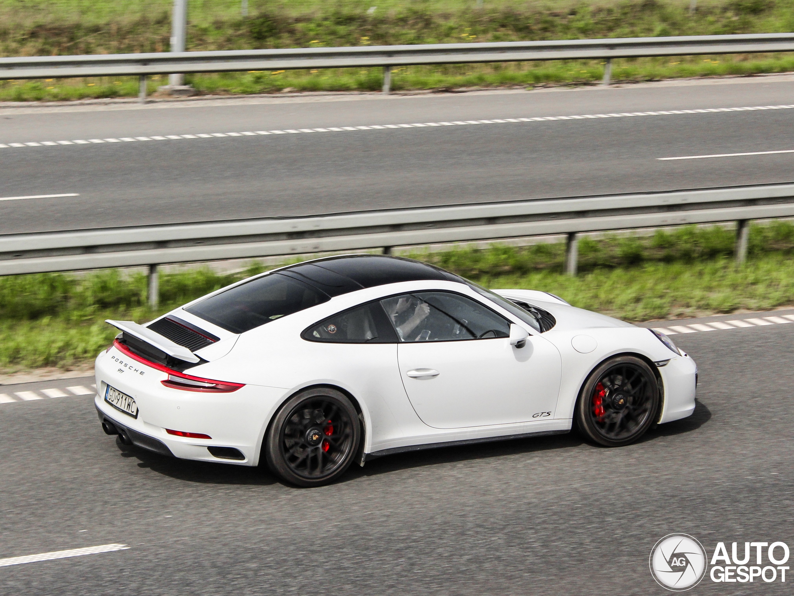 Porsche 991 Carrera 4 GTS MkII