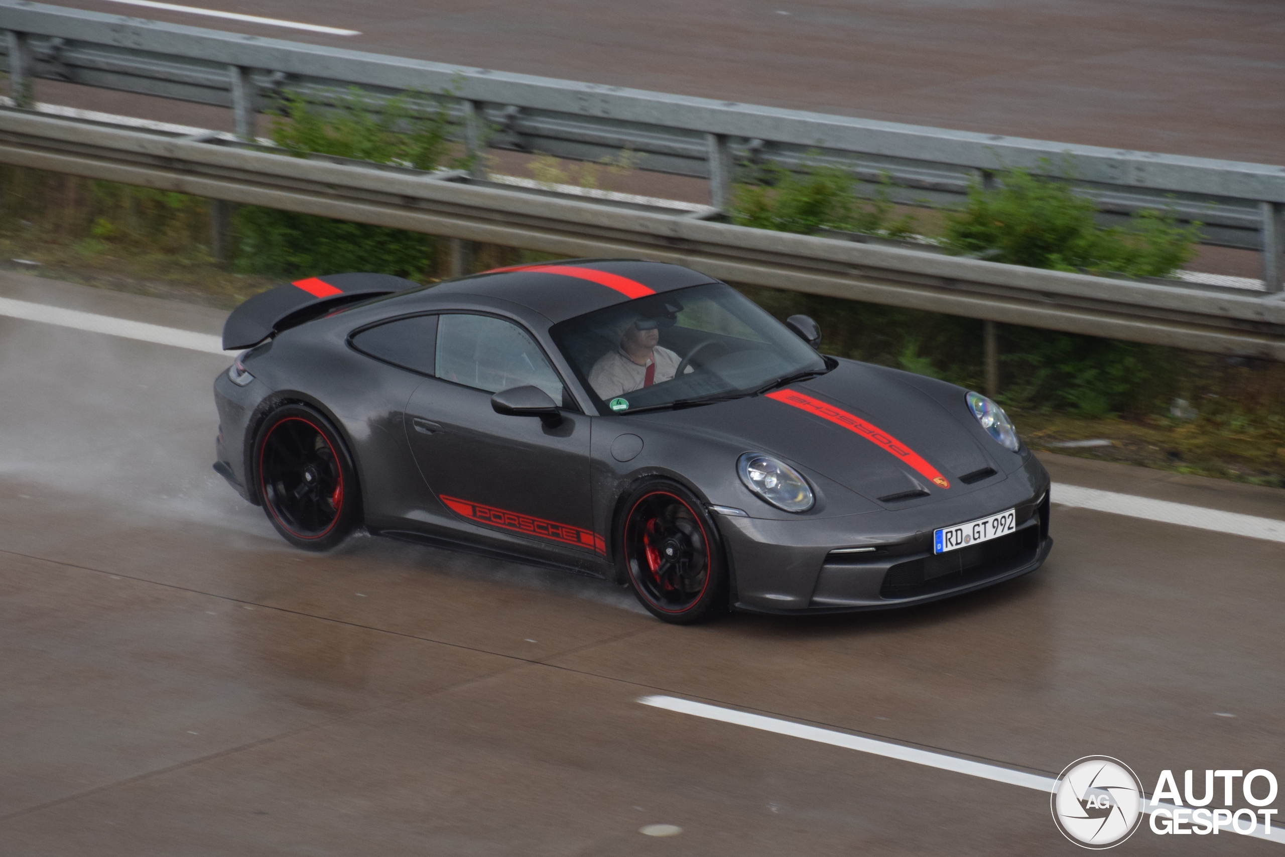 Porsche 992 GT3 Touring