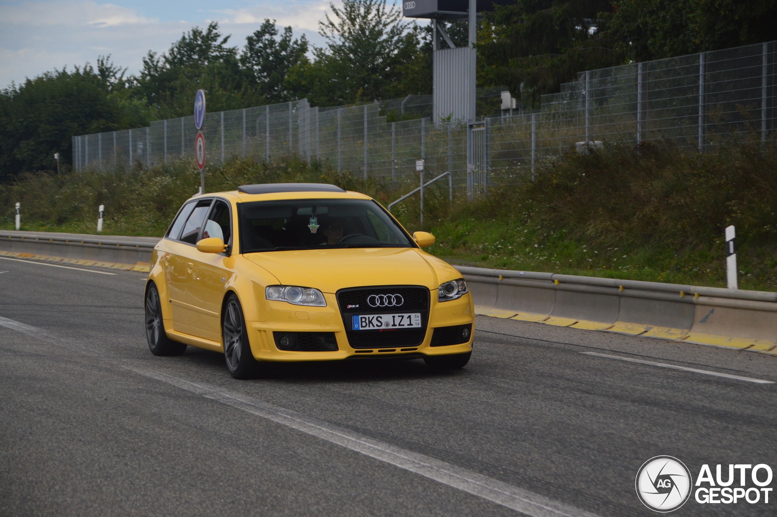 Audi RS4 Avant B7