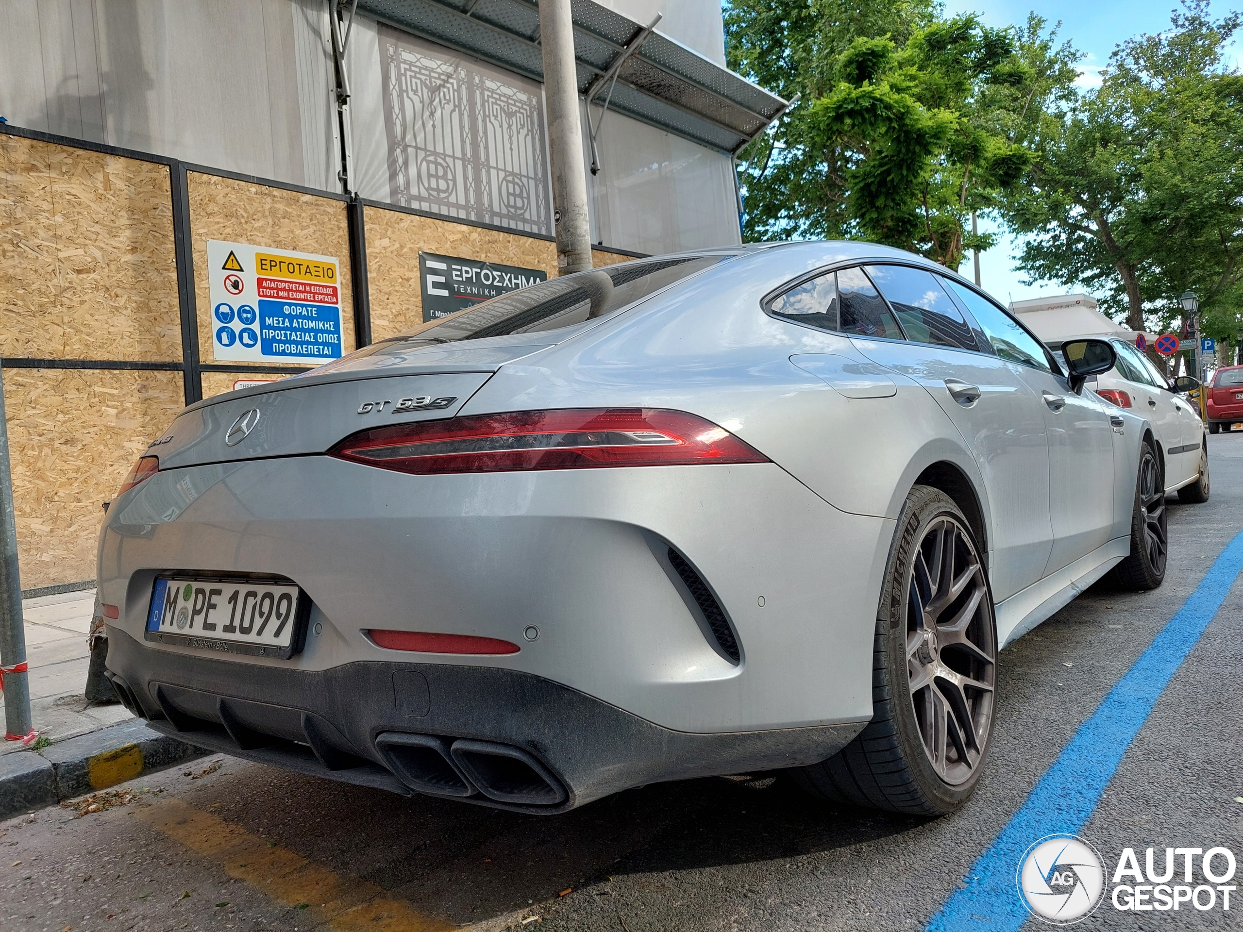 Mercedes-AMG GT 63 S X290