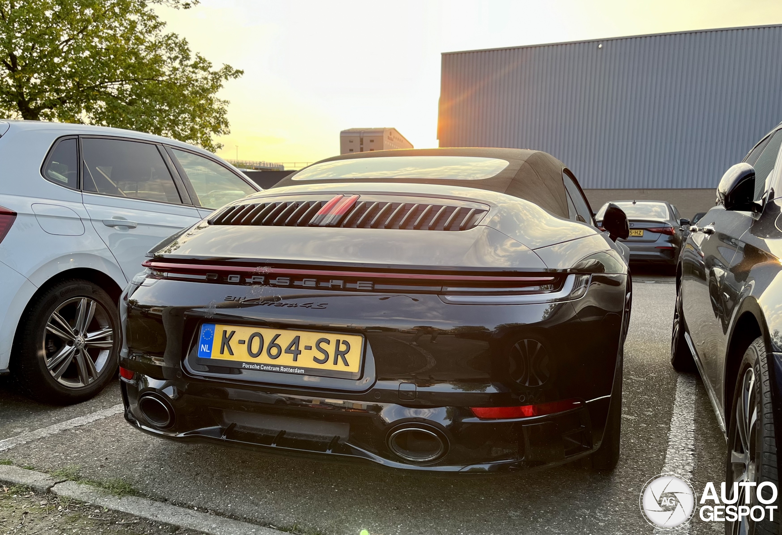 Porsche 992 Carrera 4S Cabriolet