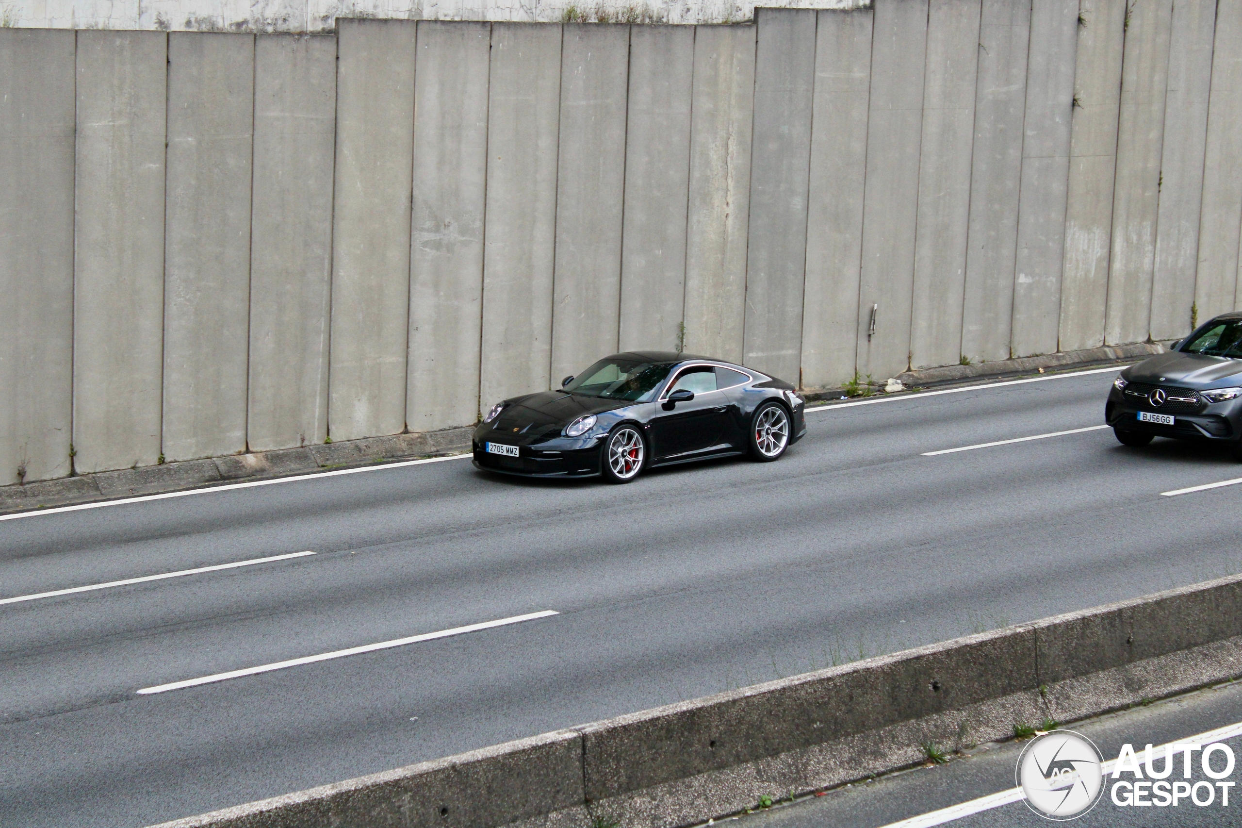 Porsche 992 GT3 Touring