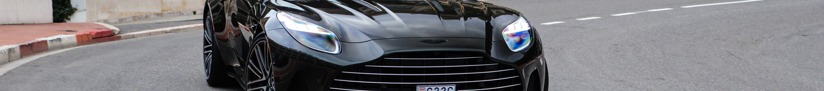 Aston Martin DB12