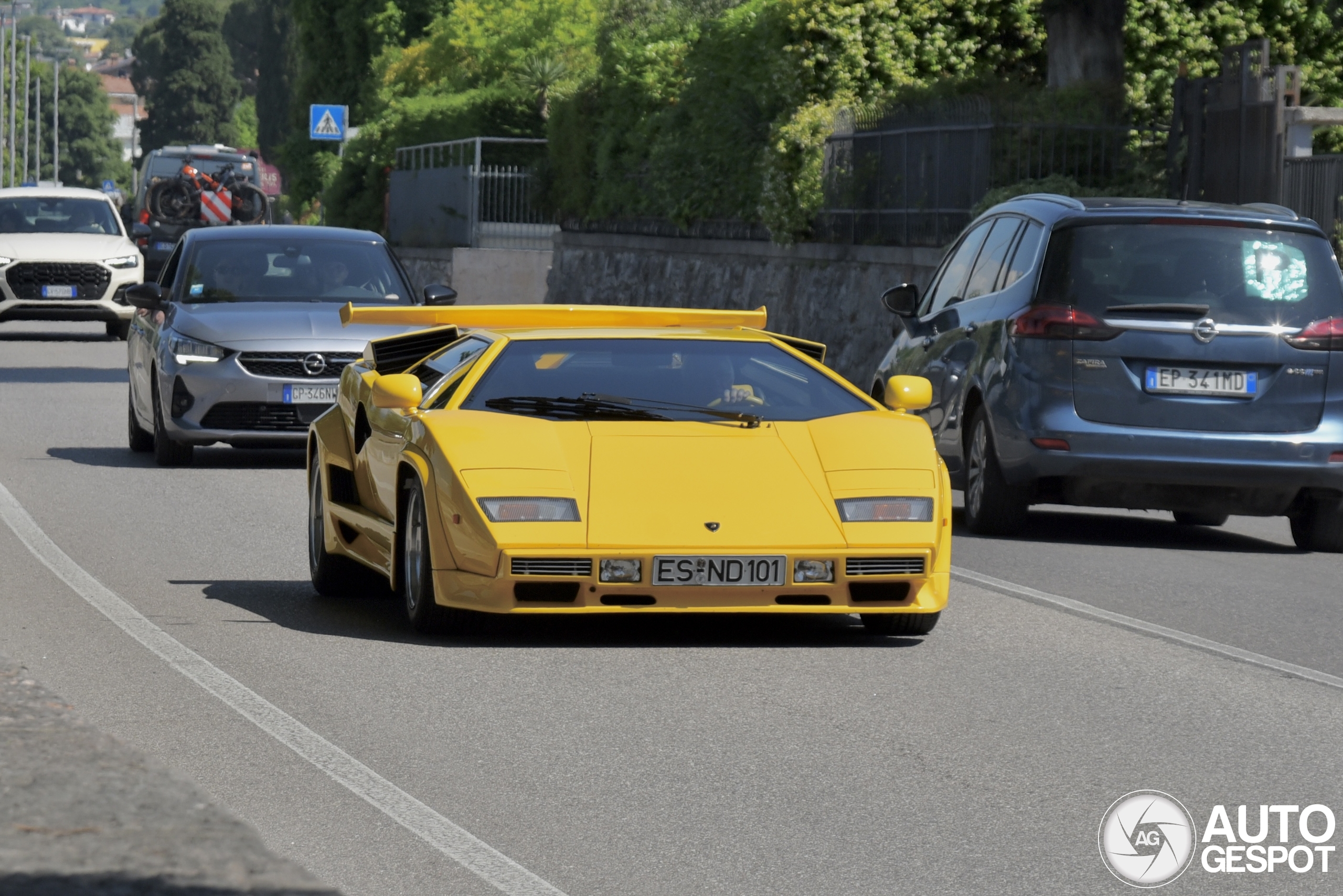 Wow, ein Lamborghini Countach 5000 S!