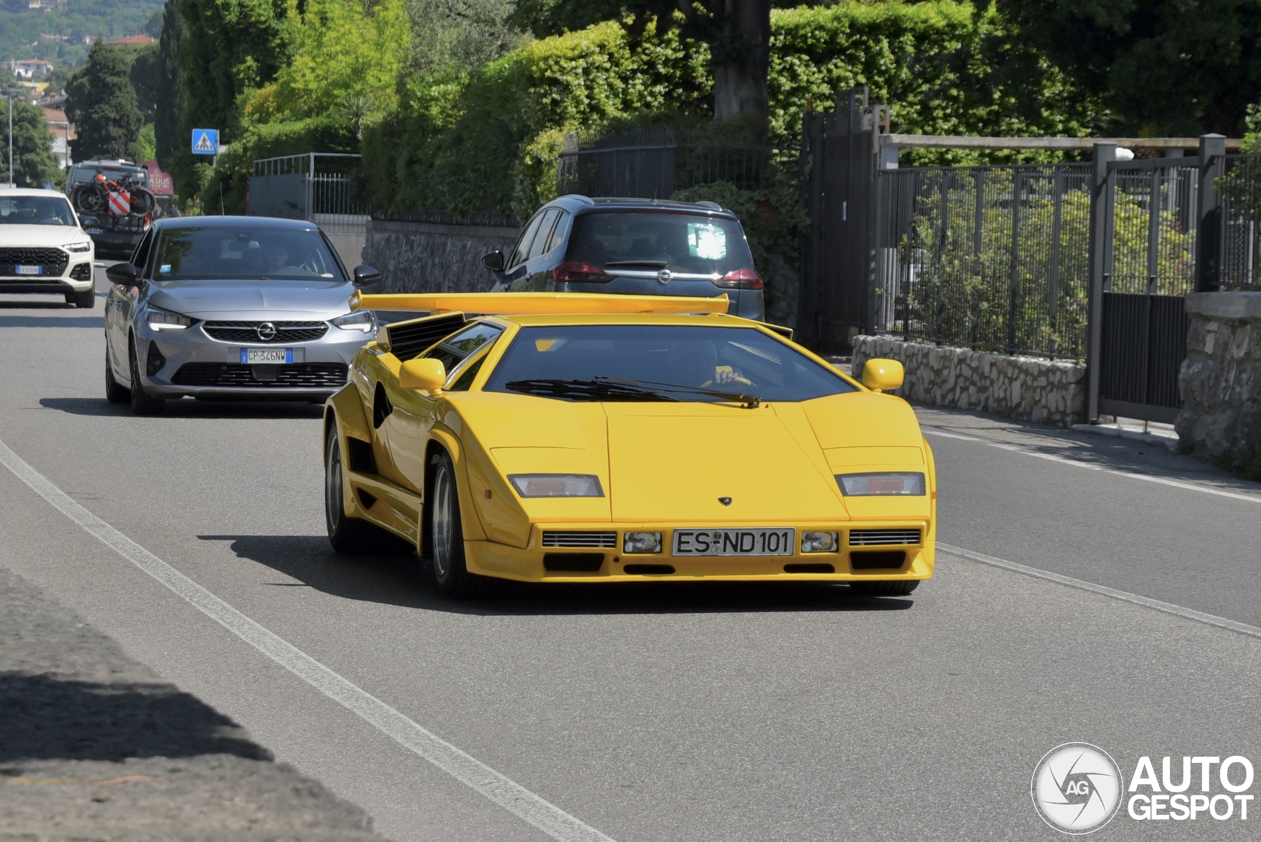 Wauw. Lamborghini Countach 5000 S