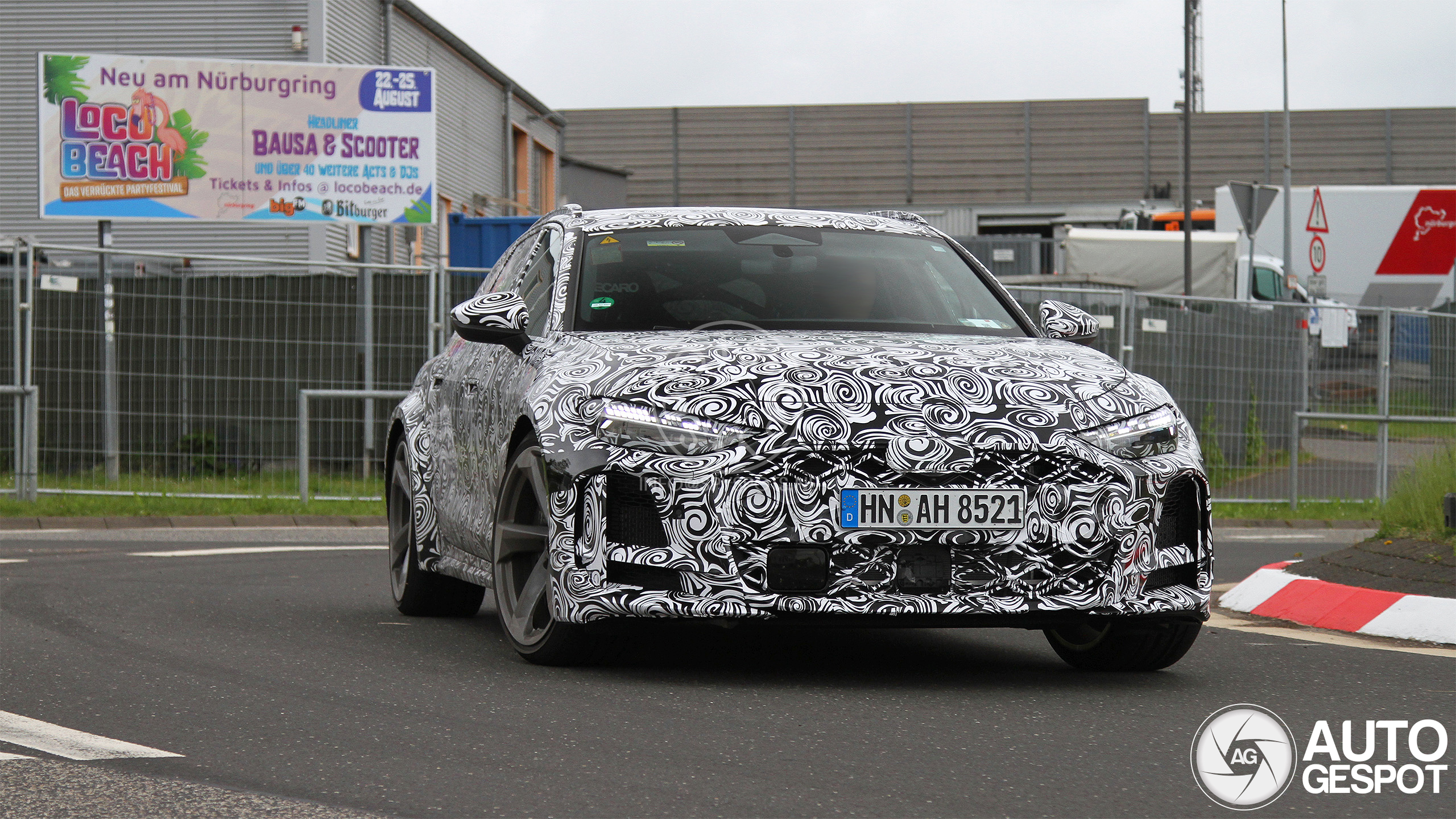 Audi RS5 Avant B10