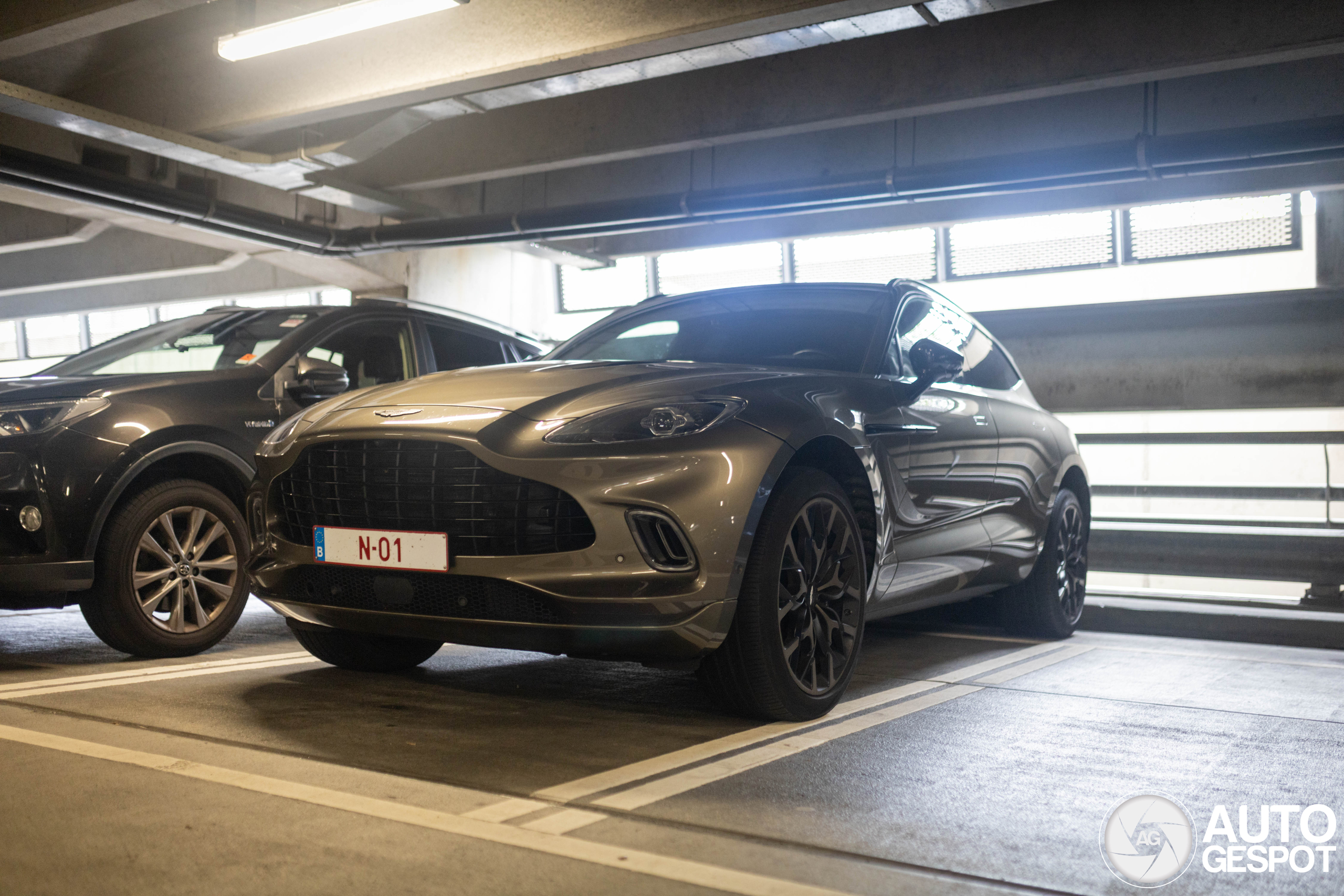 Aston Martin DBX