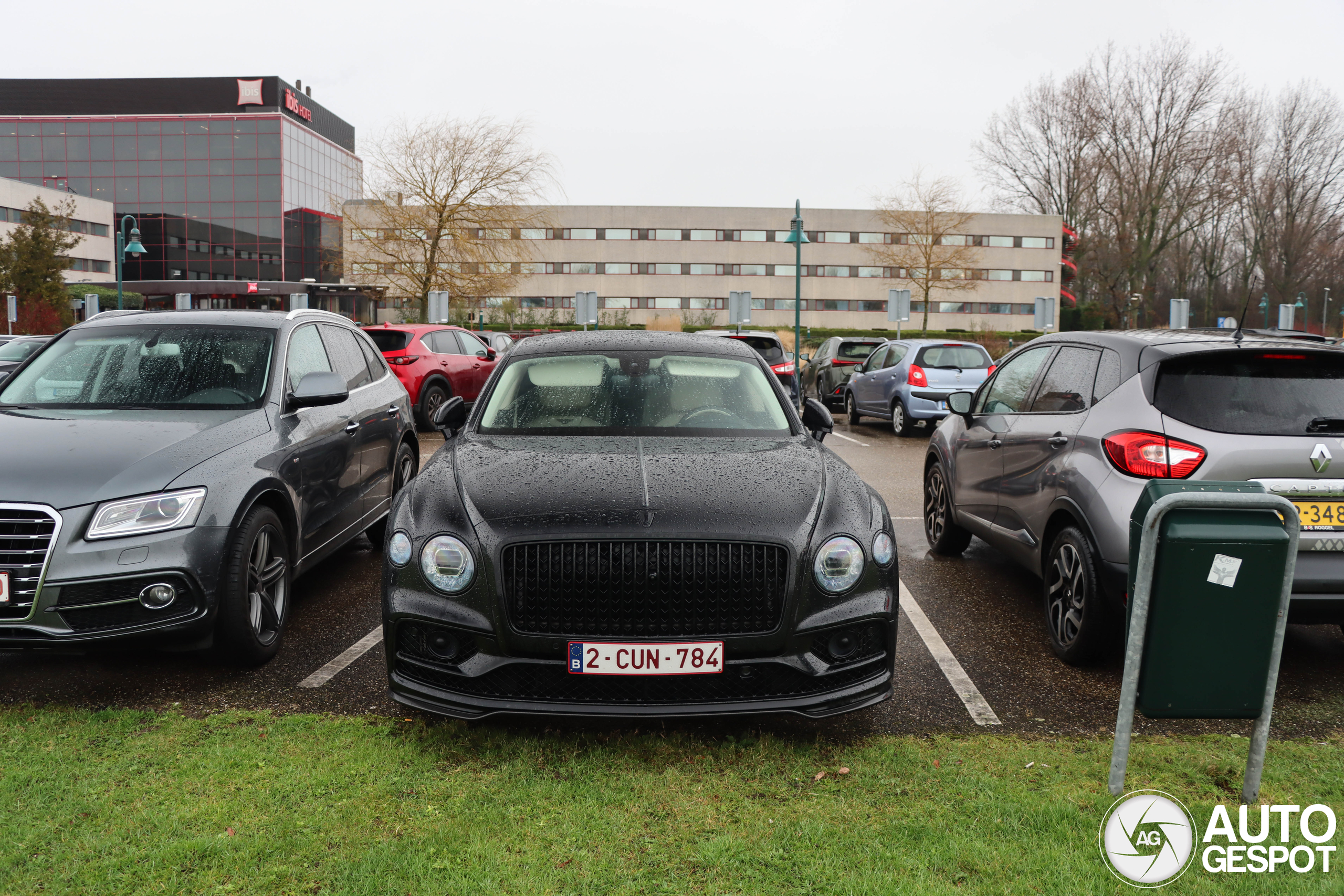 Bentley Flying Spur V8 2021 First Edition