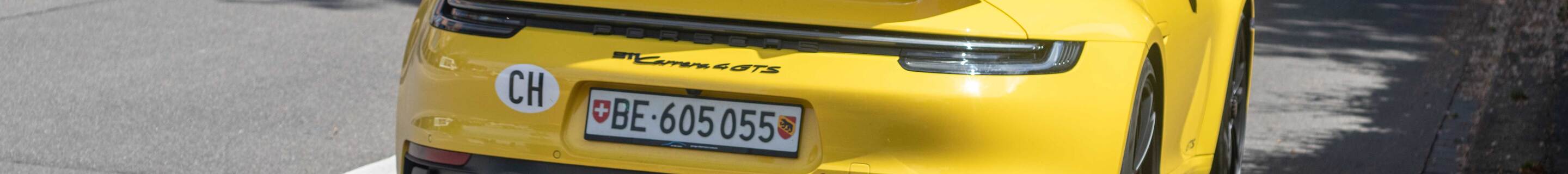 Porsche 992 Carrera 4 GTS