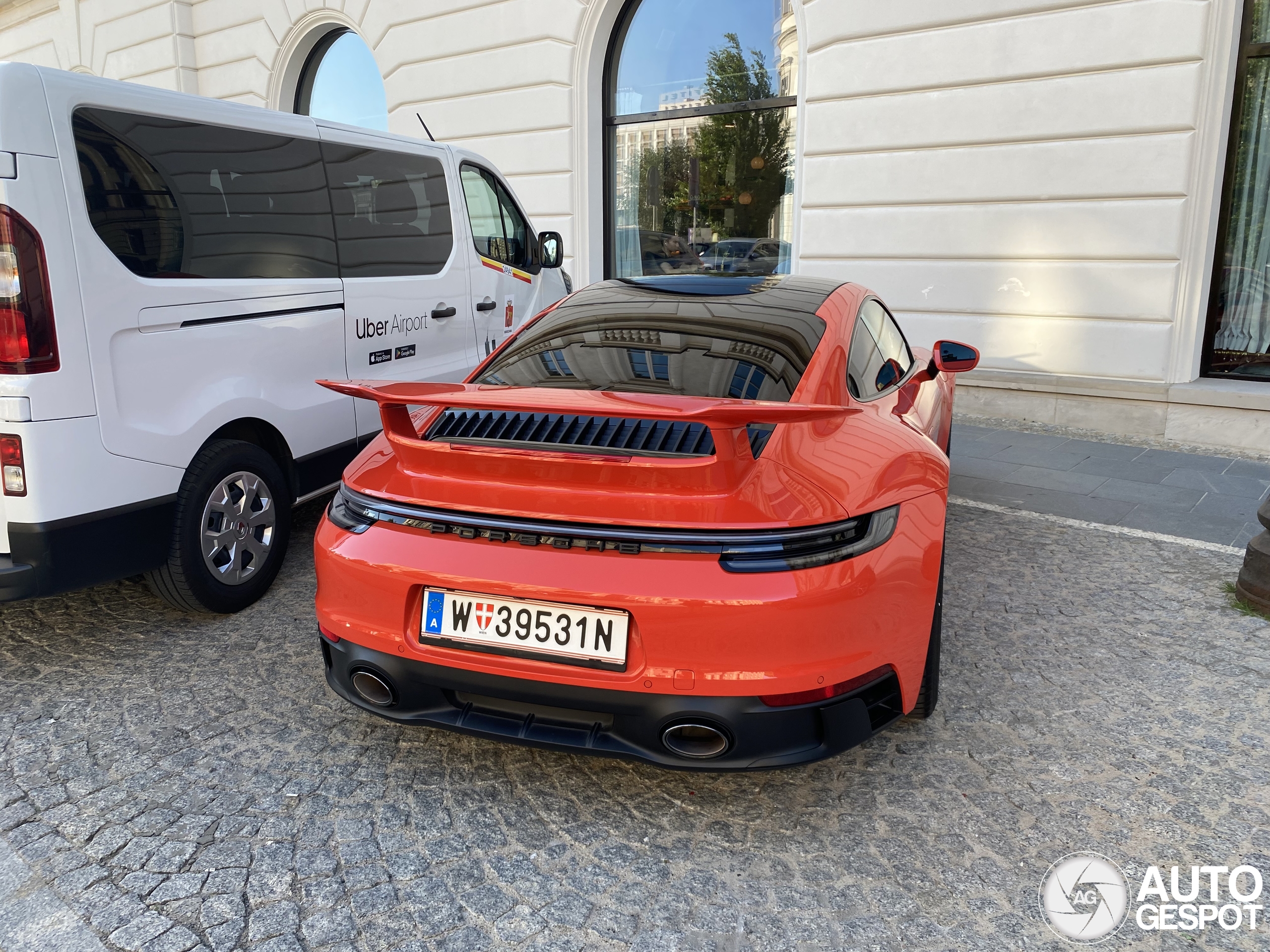 Porsche 992 Carrera GTS