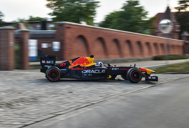 Red Bull Racing RB7