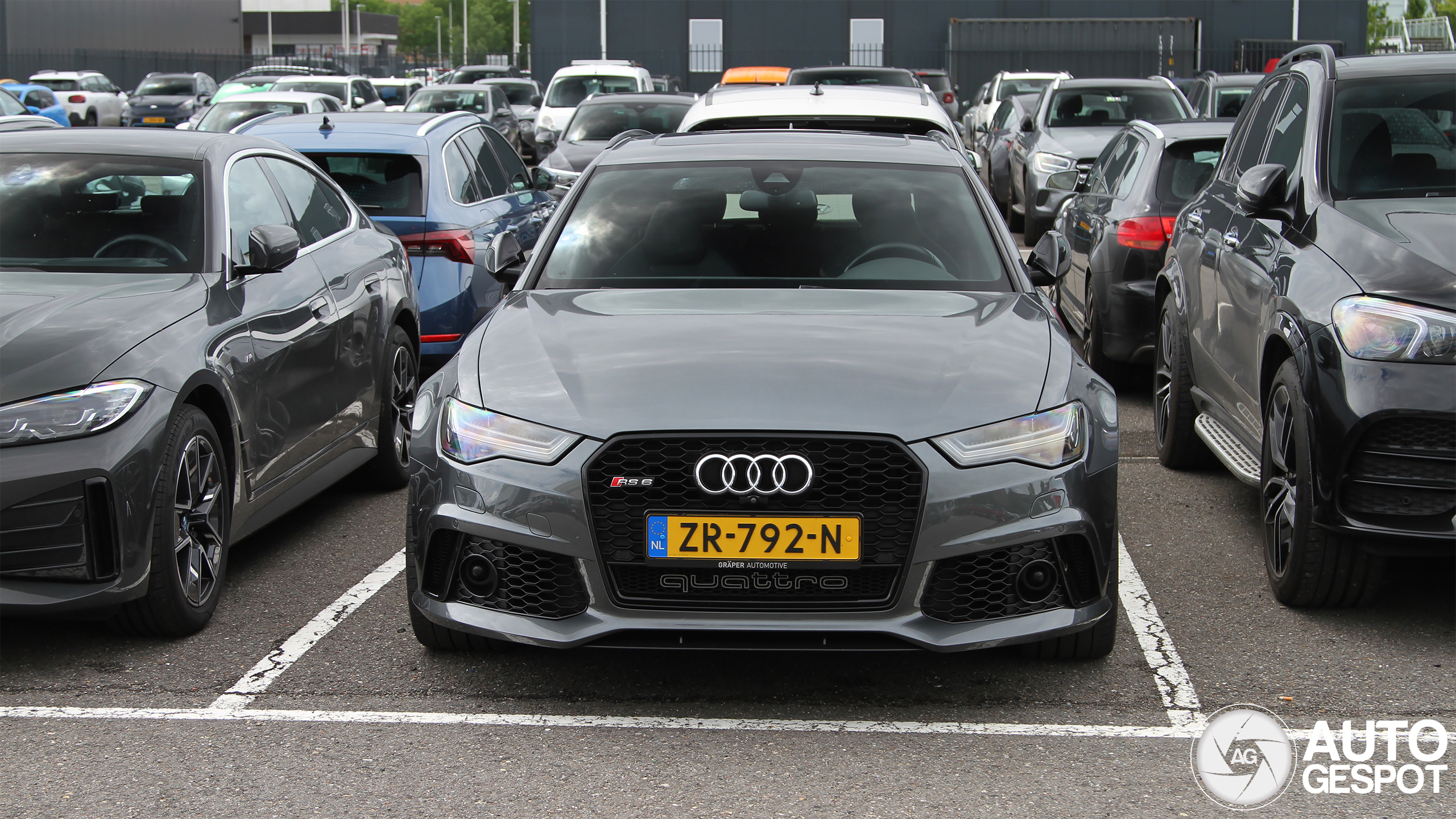 Audi RS6 Avant C7 2015