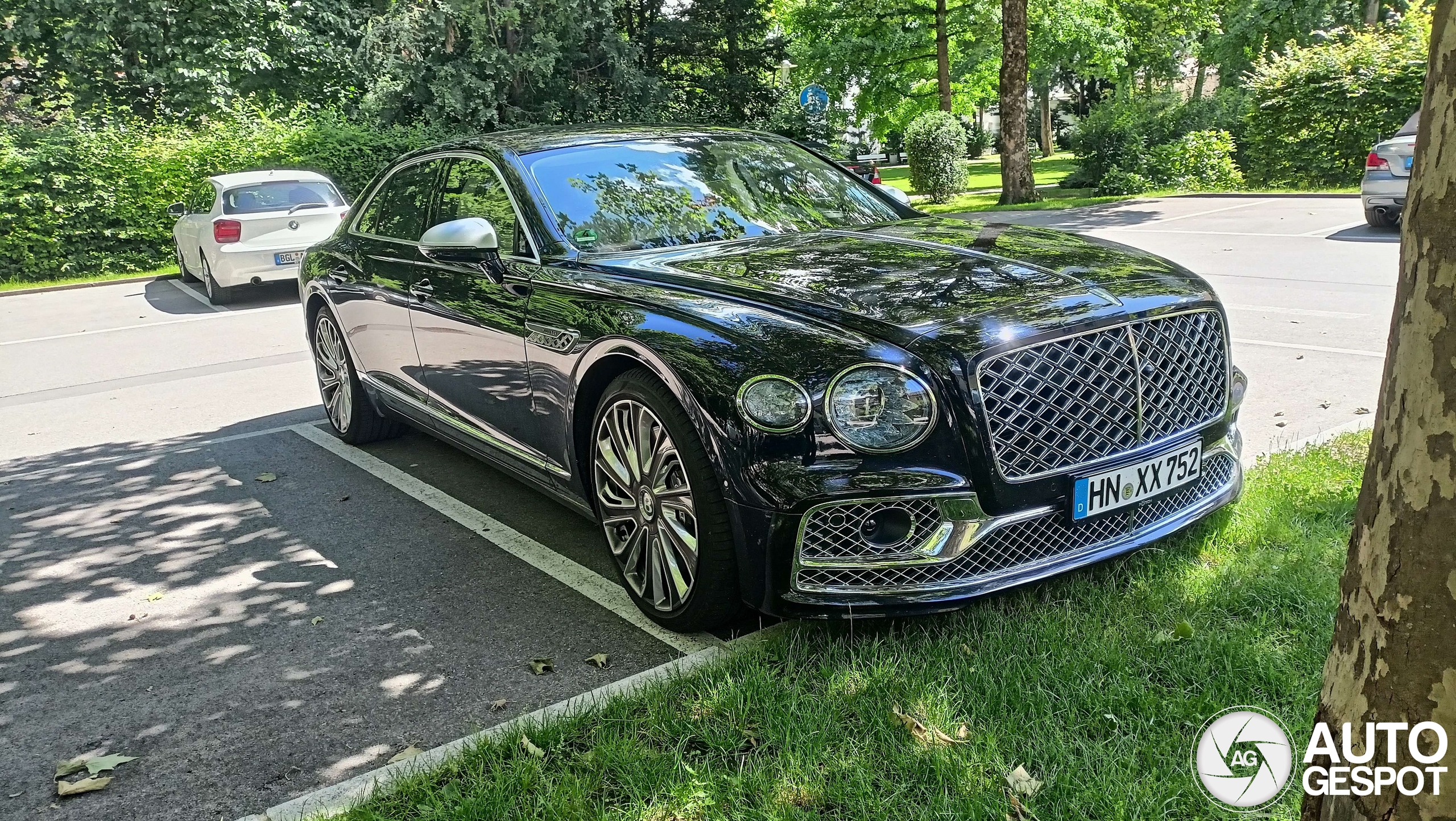 Bentley Flying Spur V8 2022 Mulliner