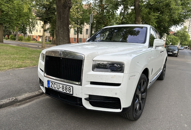 Rolls-Royce Cullinan Frozen Lakes Edition