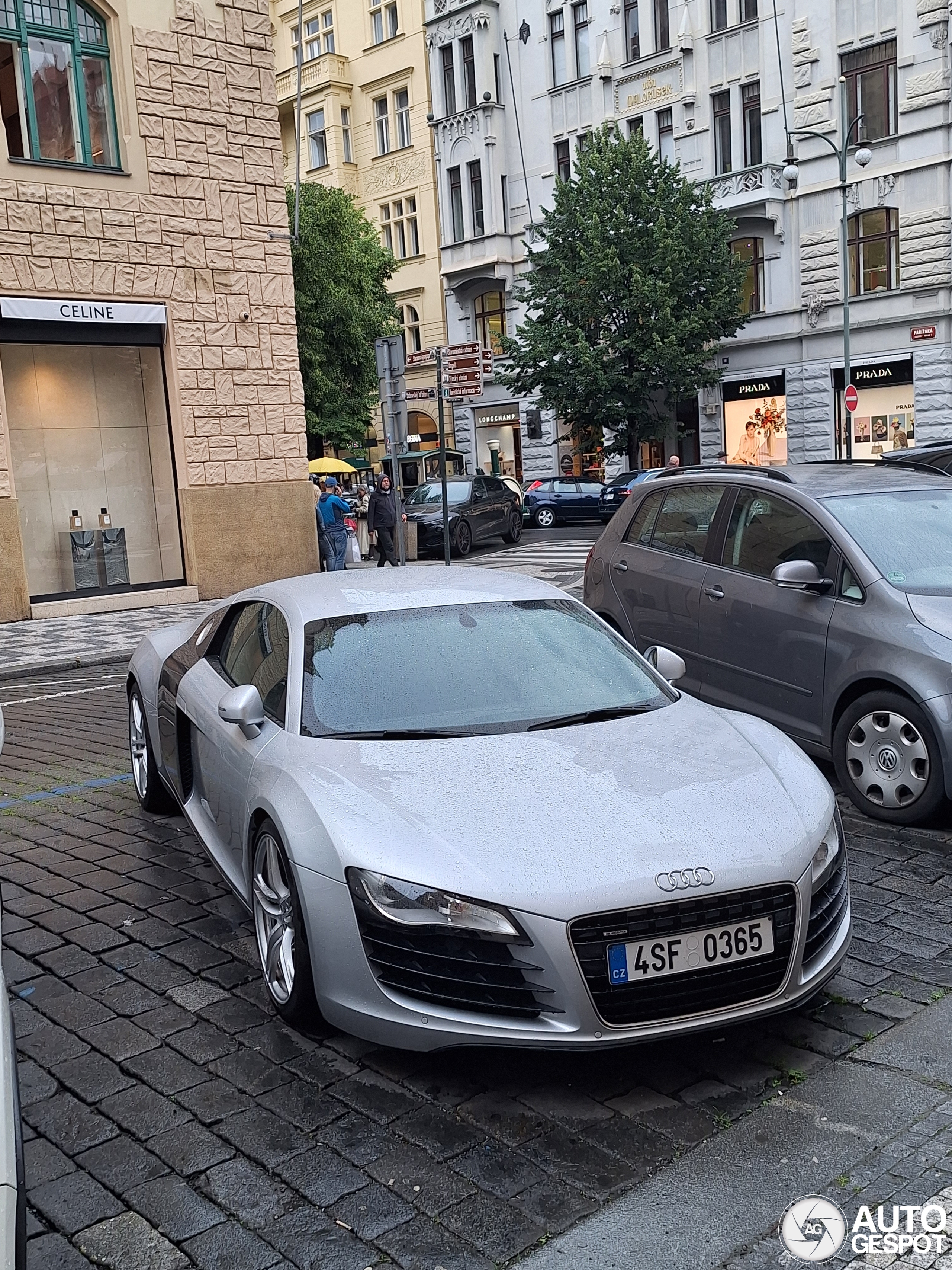 Audi R8