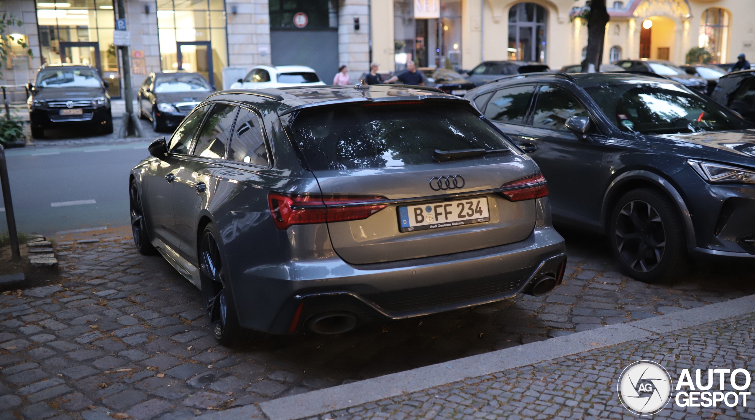 Audi RS6 Avant C8