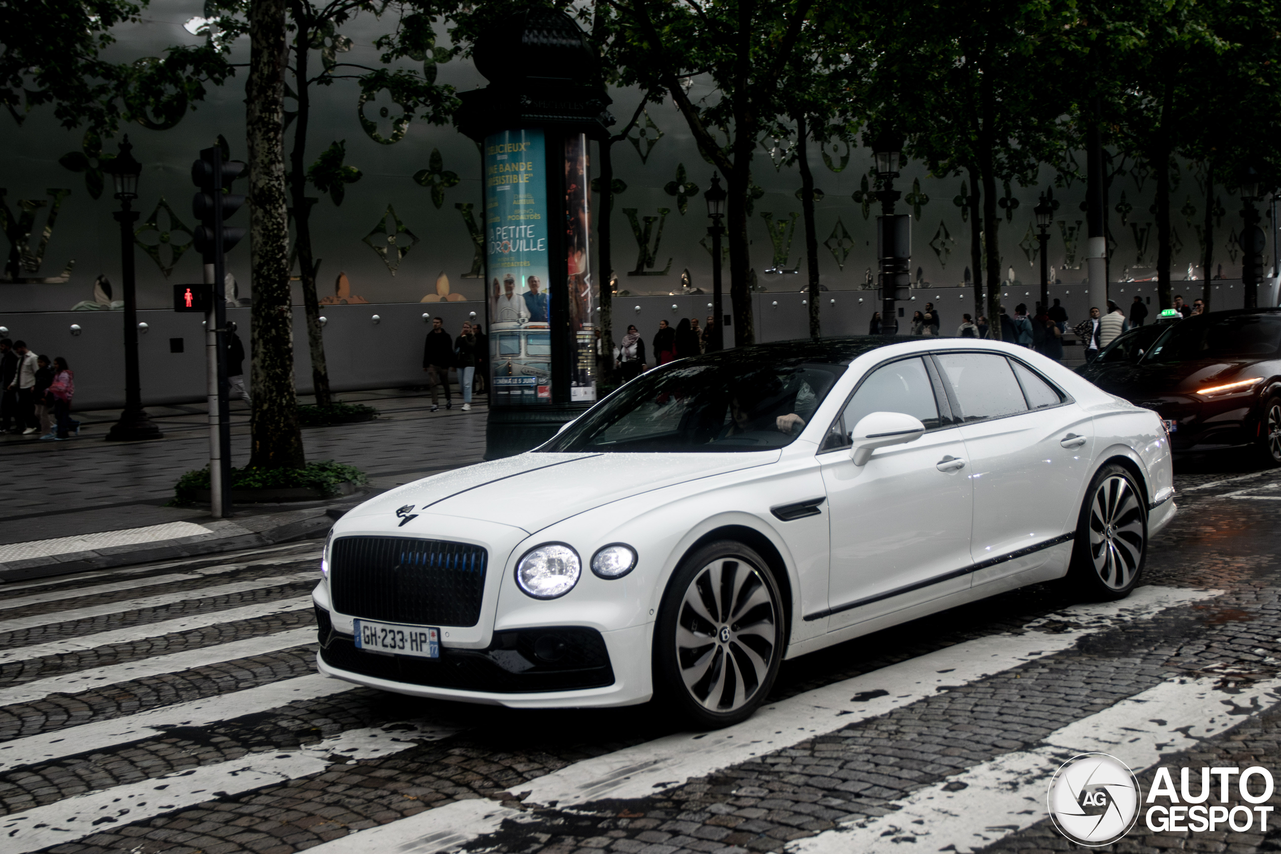 Bentley Flying Spur V8 2021