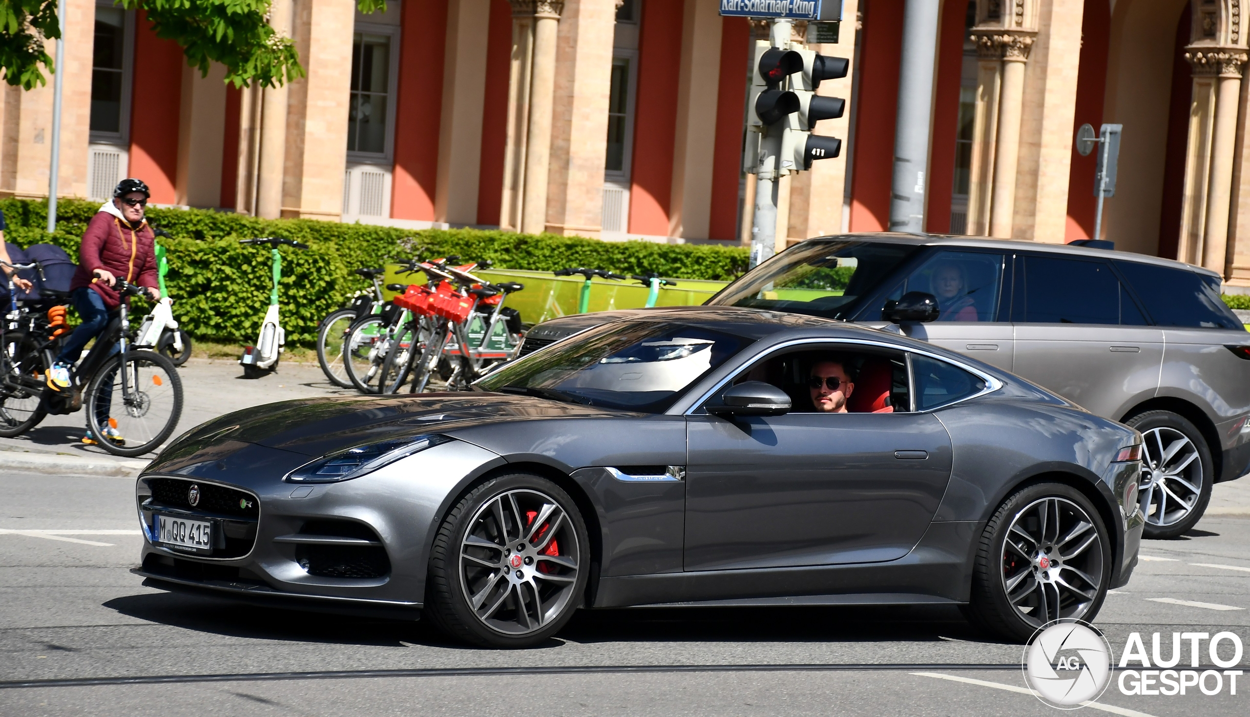 Jaguar F-TYPE R Coupé 2017