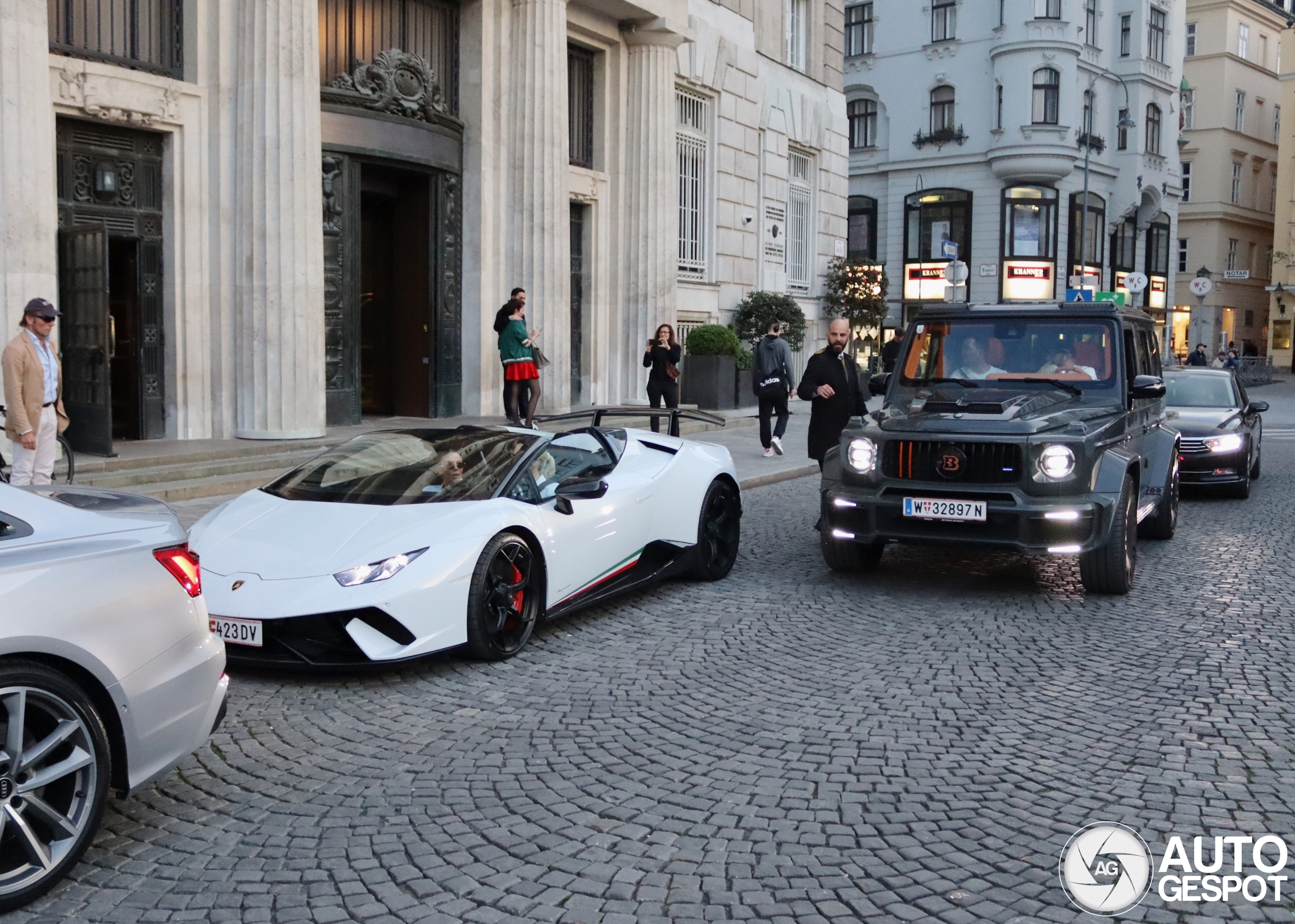 Lamborghini Huracán LP640-4 Performante Spyder