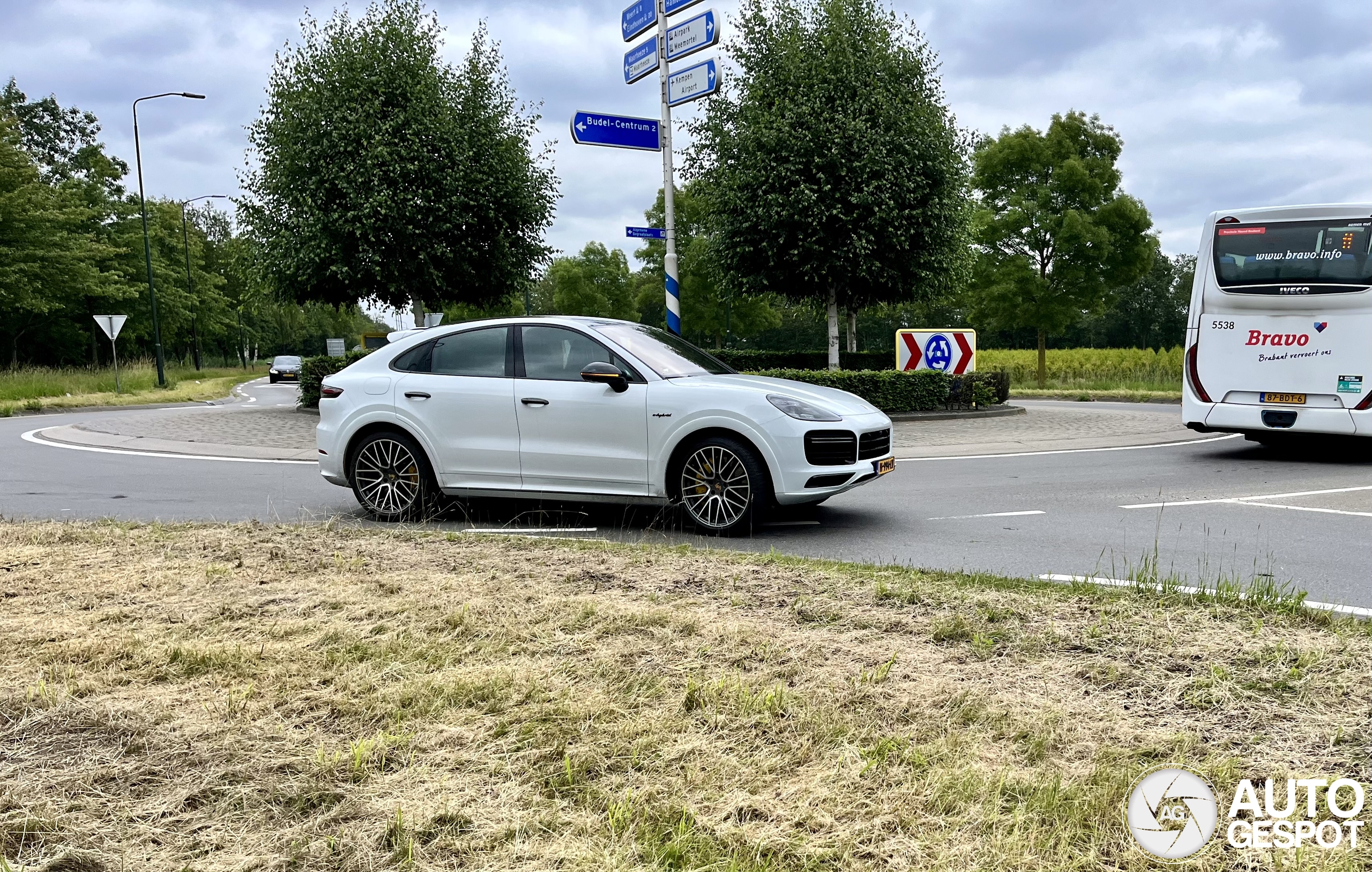 Porsche Cayenne Coupé Turbo S E-Hybrid