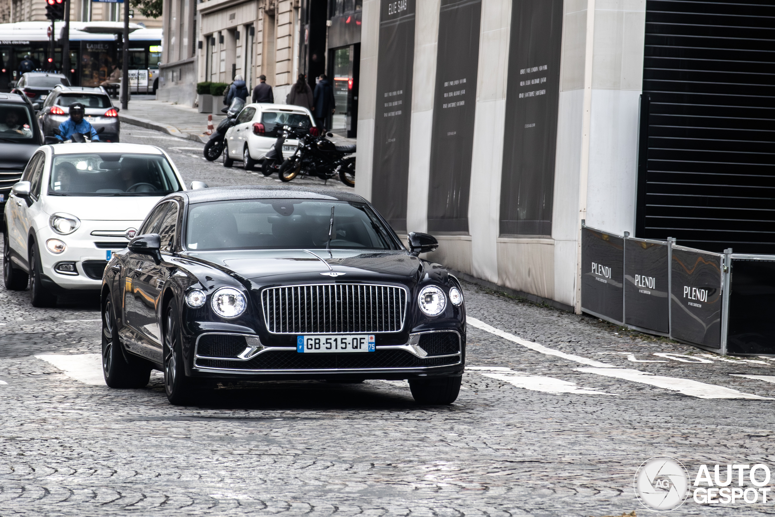 Bentley Flying Spur V8 2021