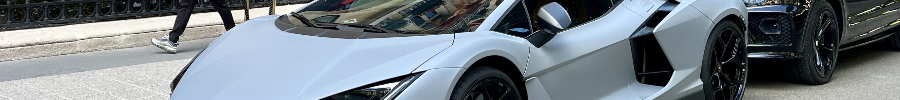 Lamborghini Revuelto