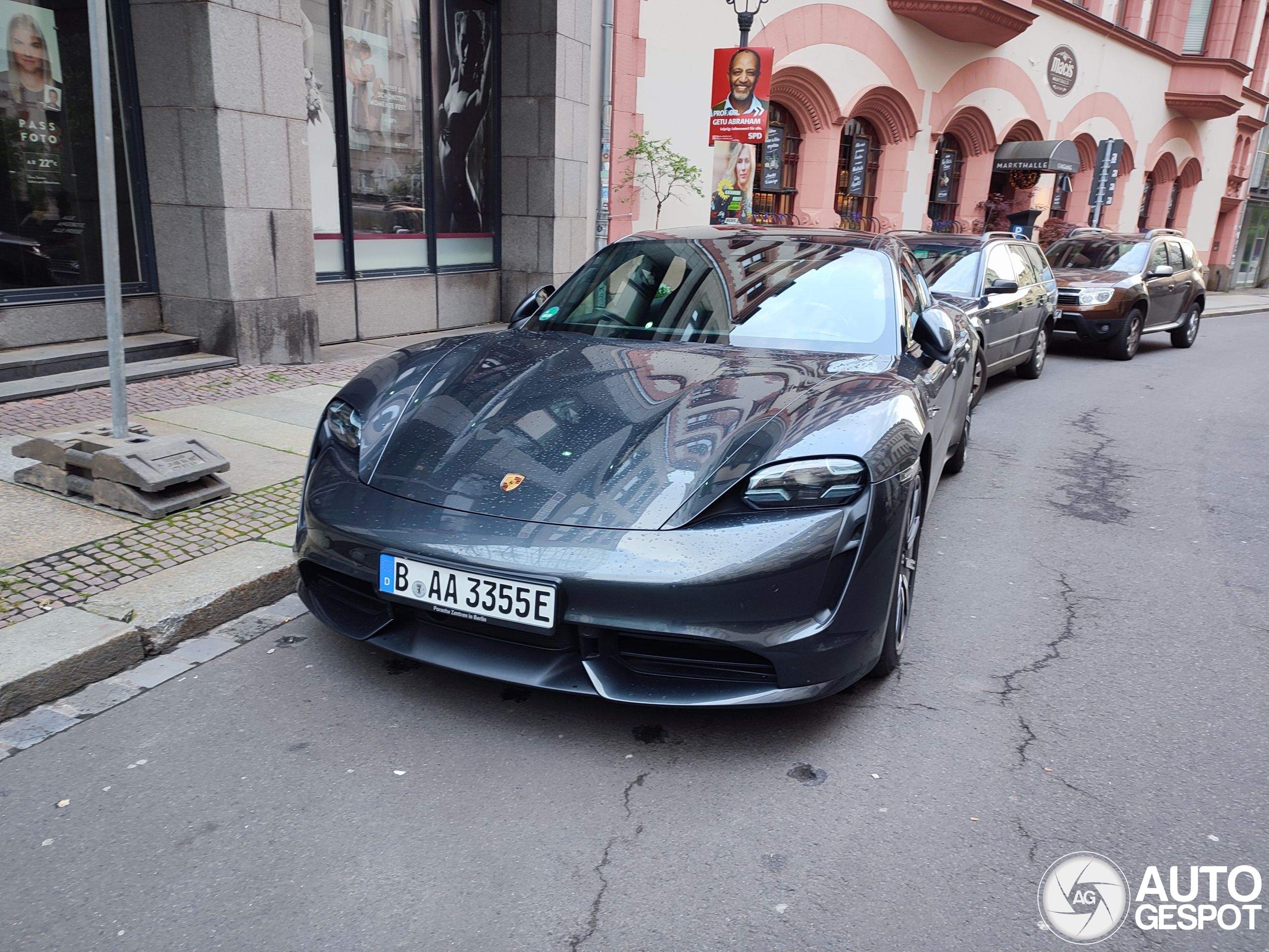 Porsche Taycan Turbo