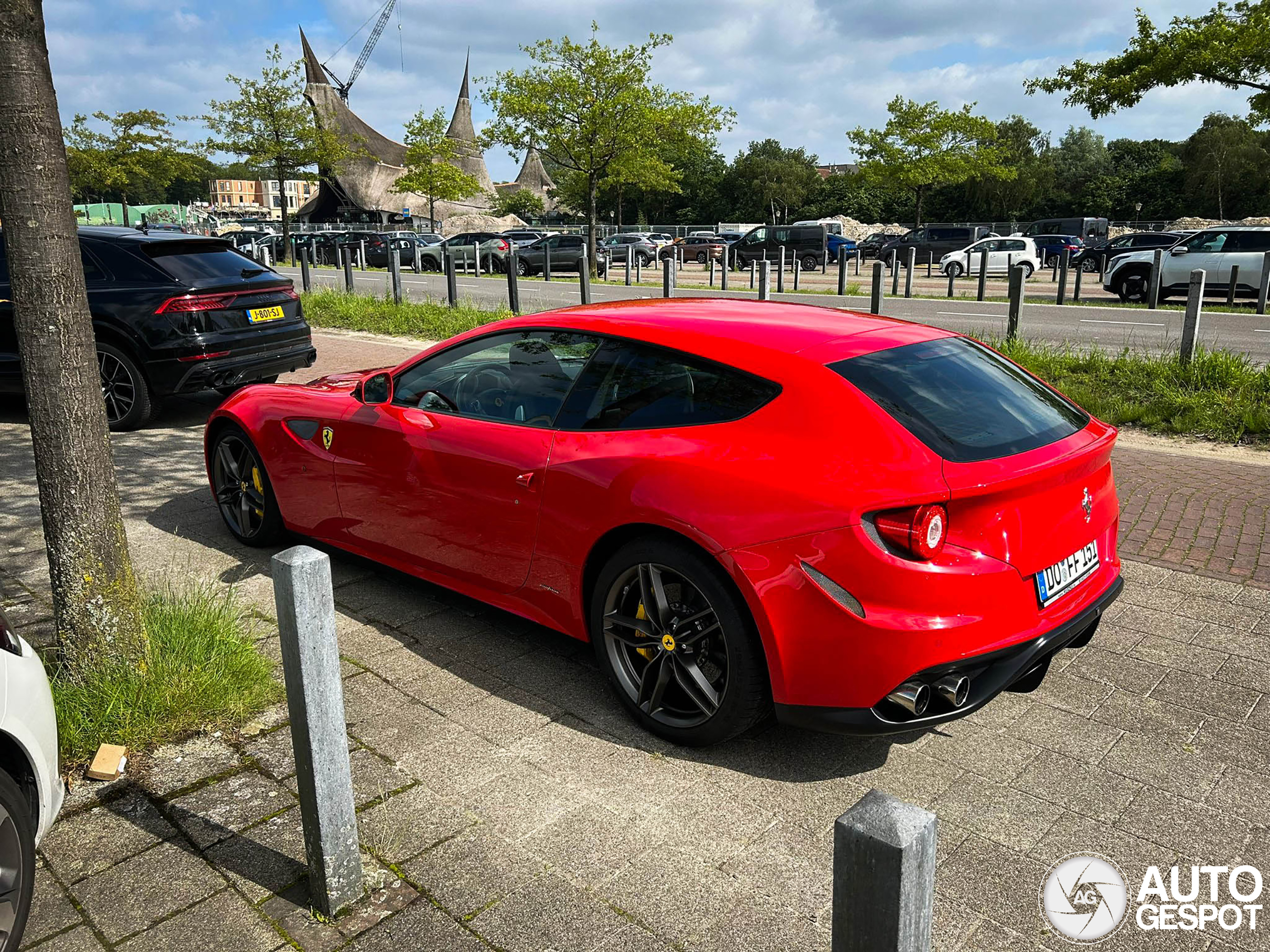 Ferrari FF