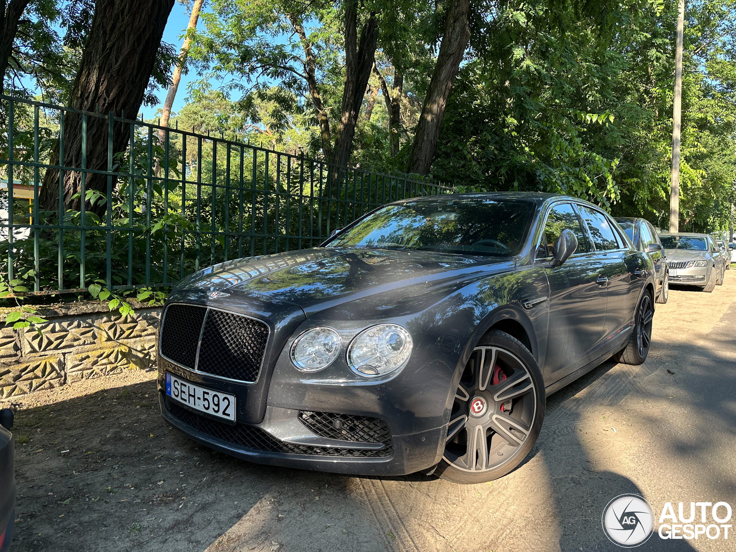 Bentley Flying Spur V8 S